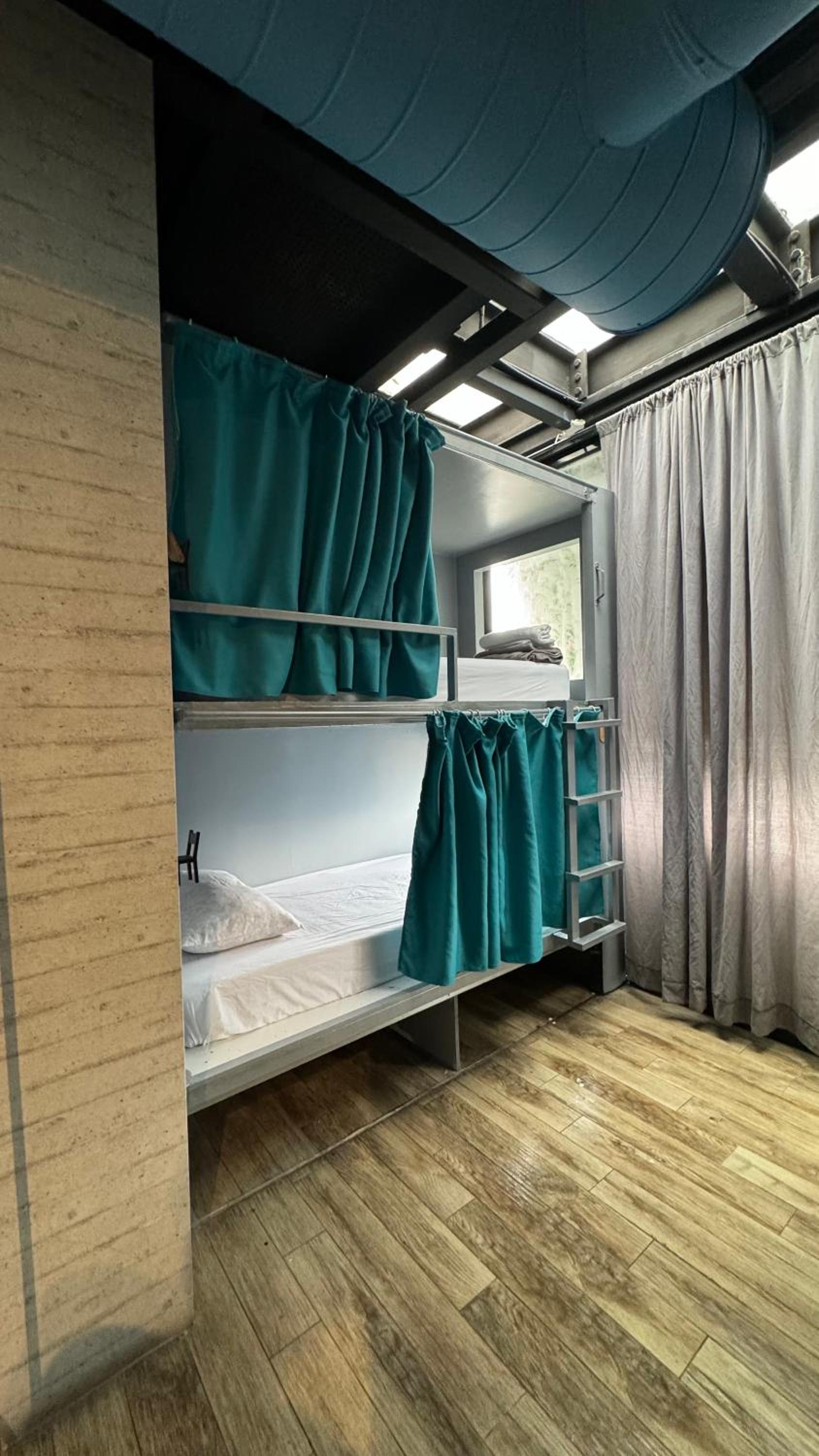 Bed in 8-Bed Dormitory Room photo 1