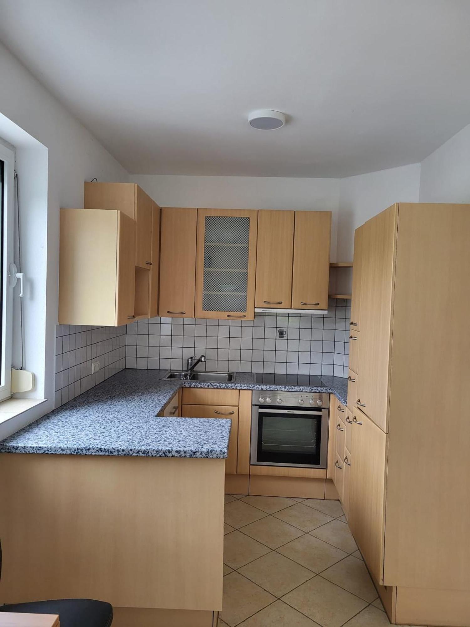 Apartment photo 2