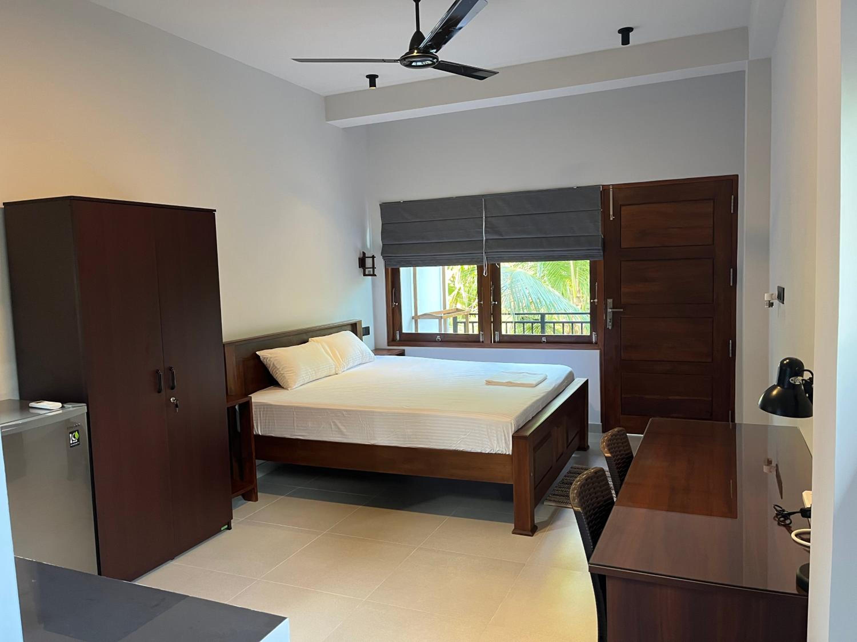 Deluxe Double Room with Balcony photo 1