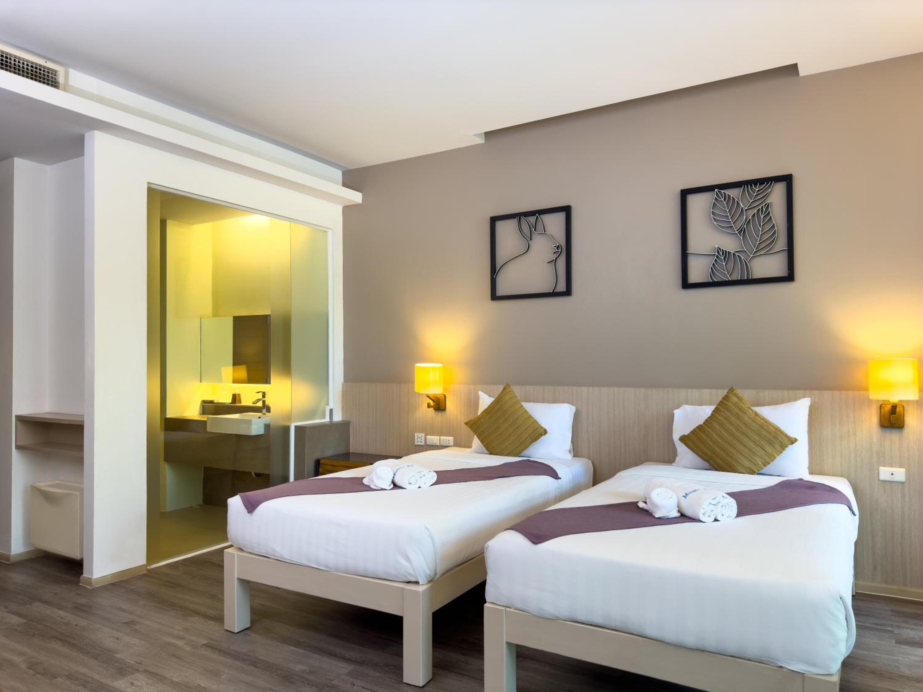Twin Room with Garden View - Photo 7