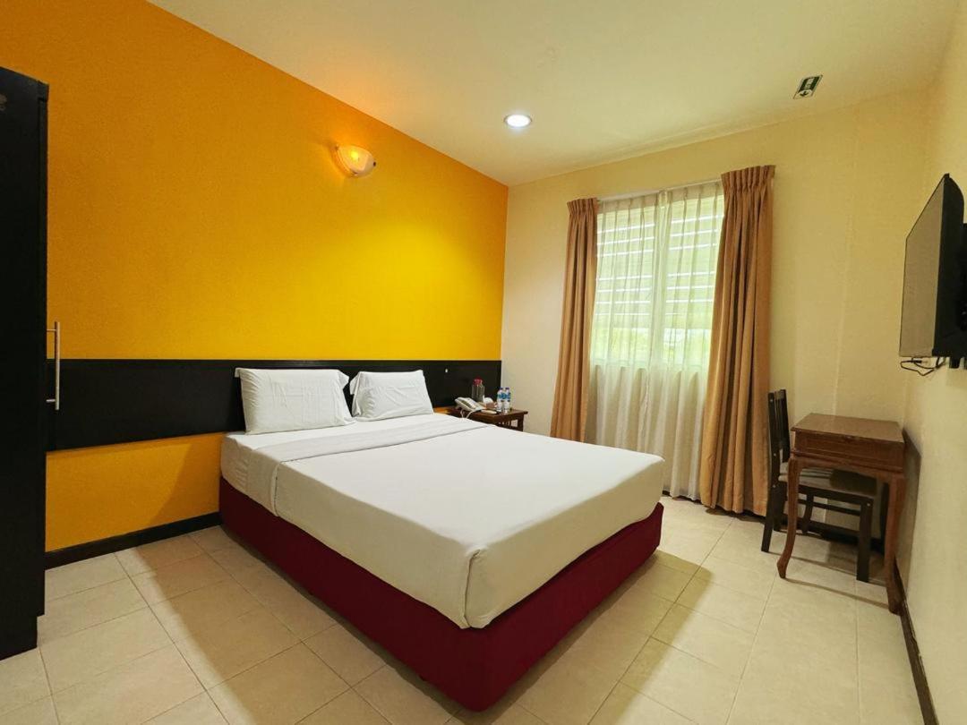 Double Room - Photo 2