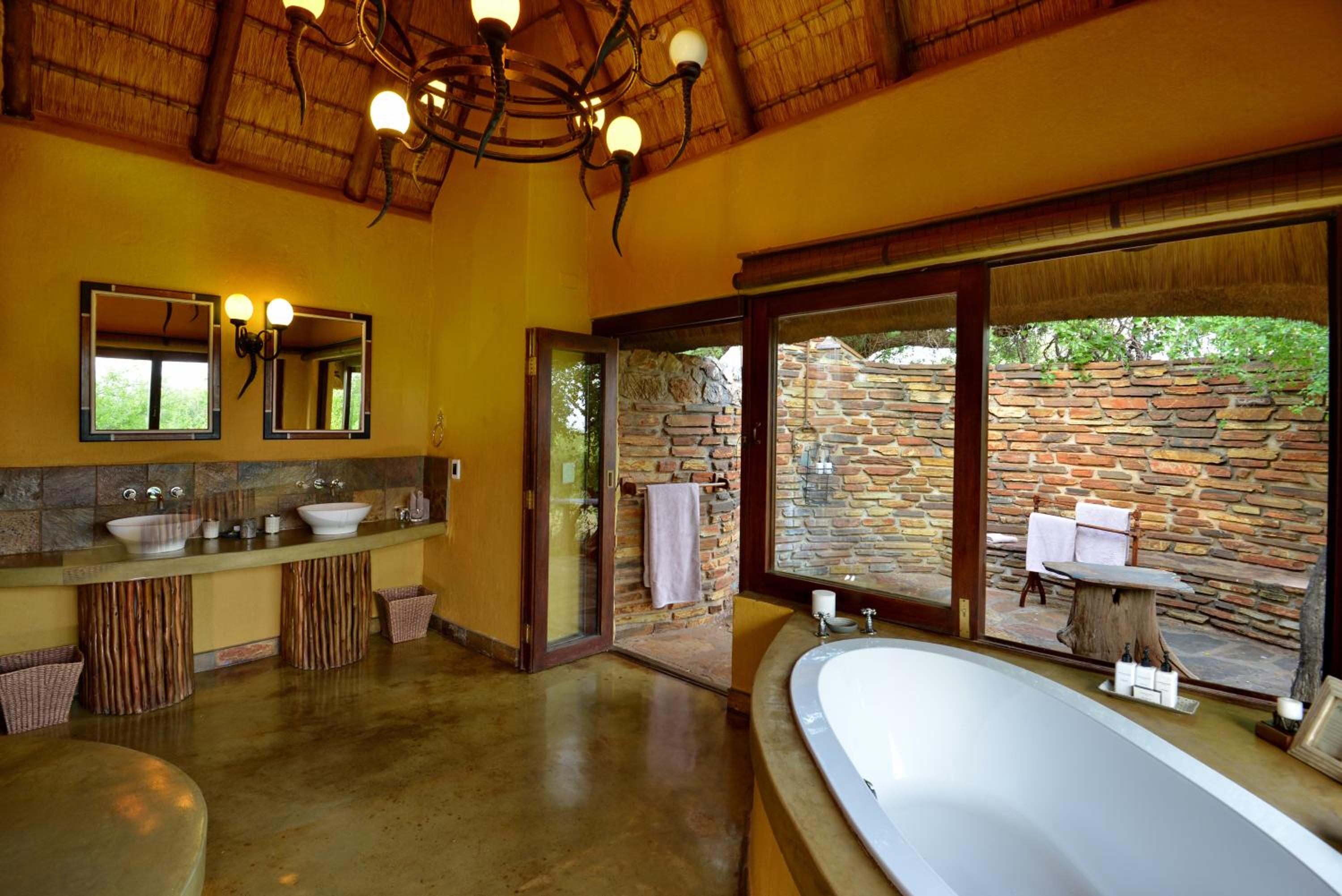 Villa - Photo 4