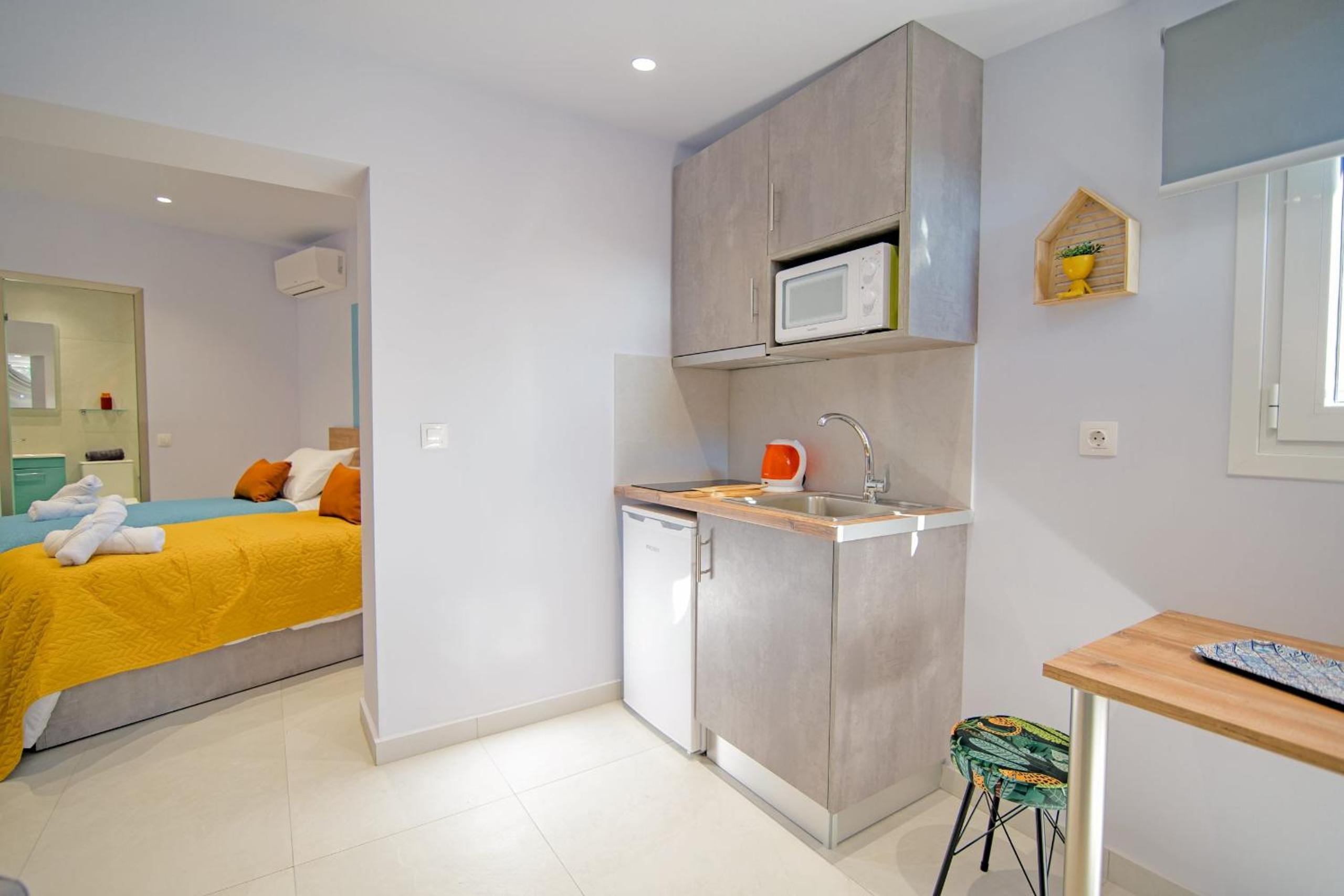 Apartment photo 2