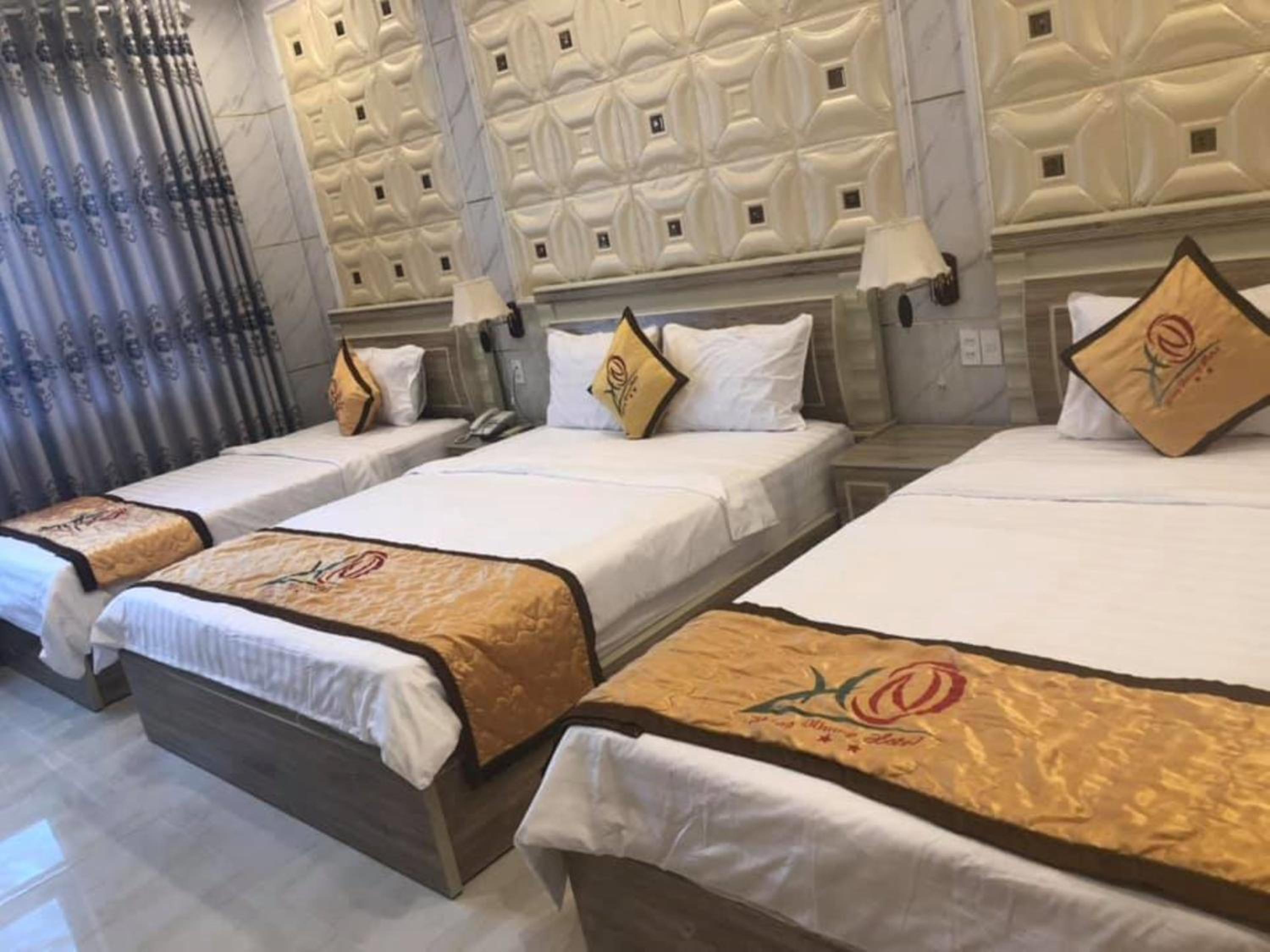 Deluxe Quadruple Room - Photo 3