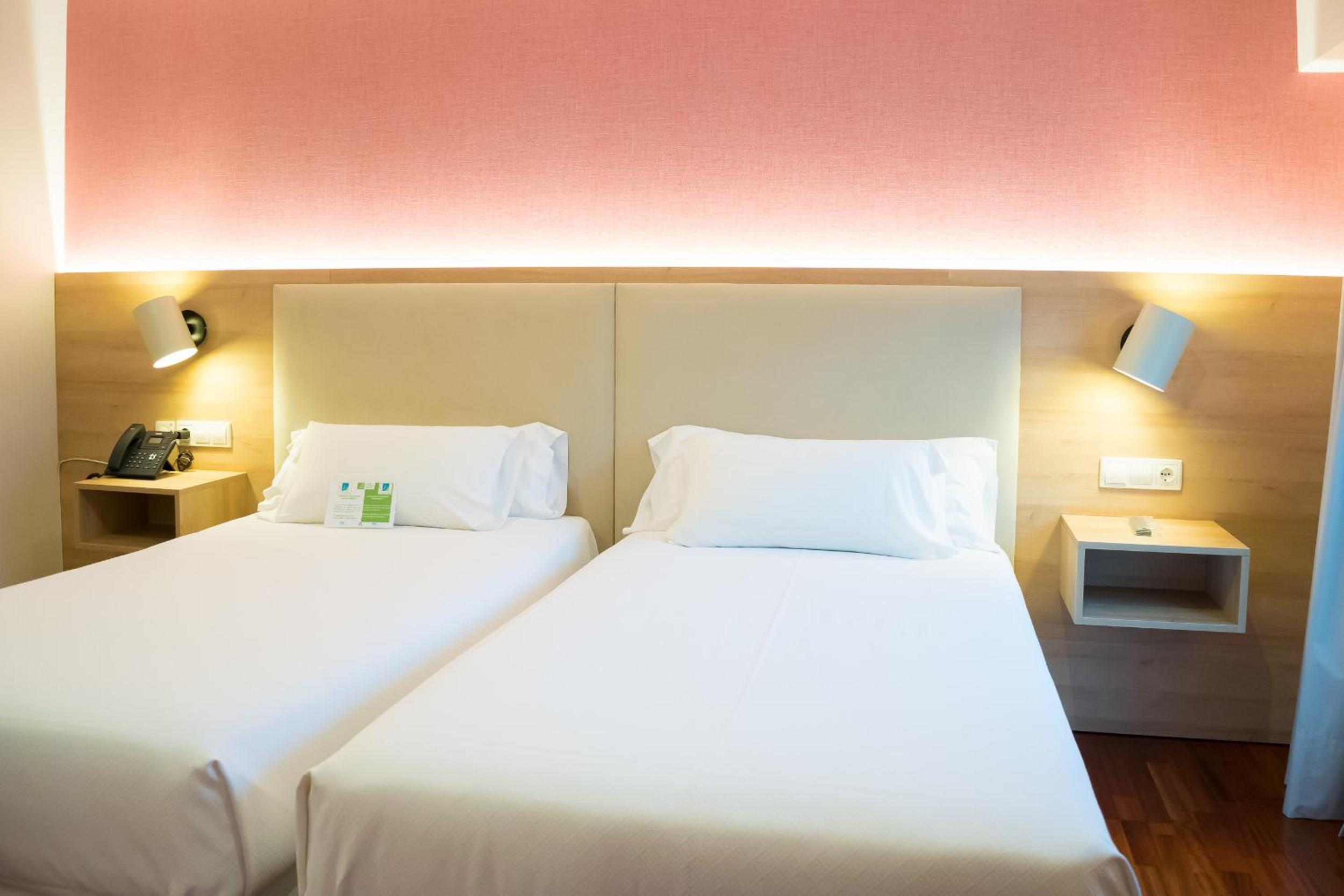 Twin Room photo 2
