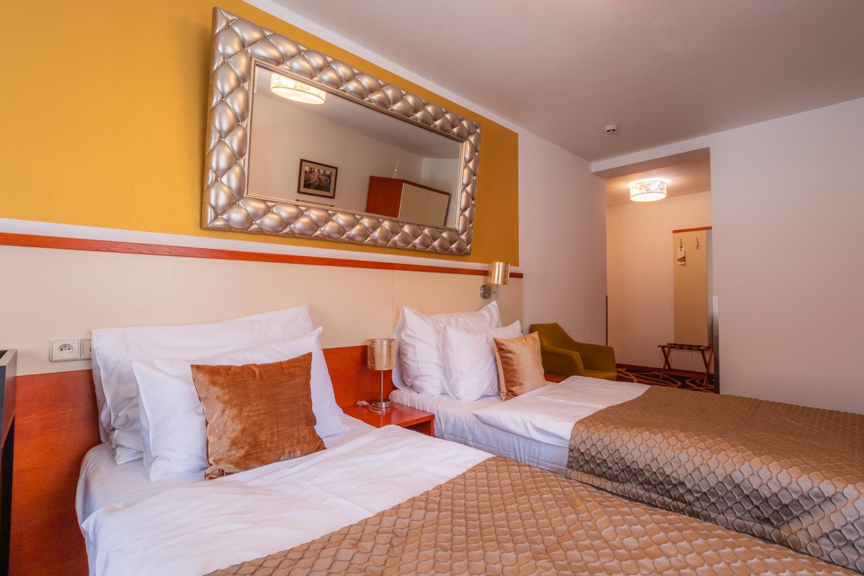 Superior Double/Twin Room - Photo 4