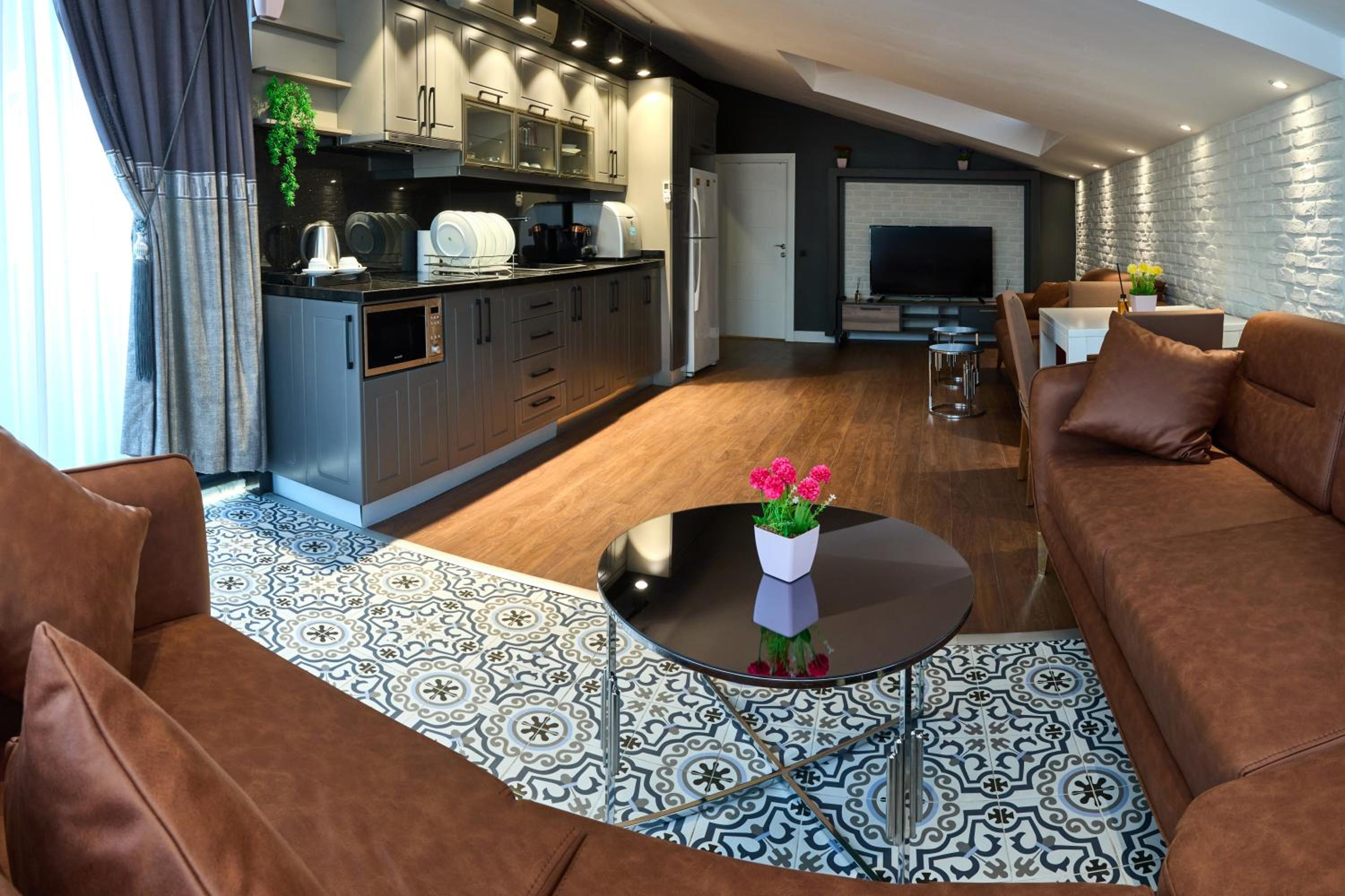 Penthouse Apartment photo 2