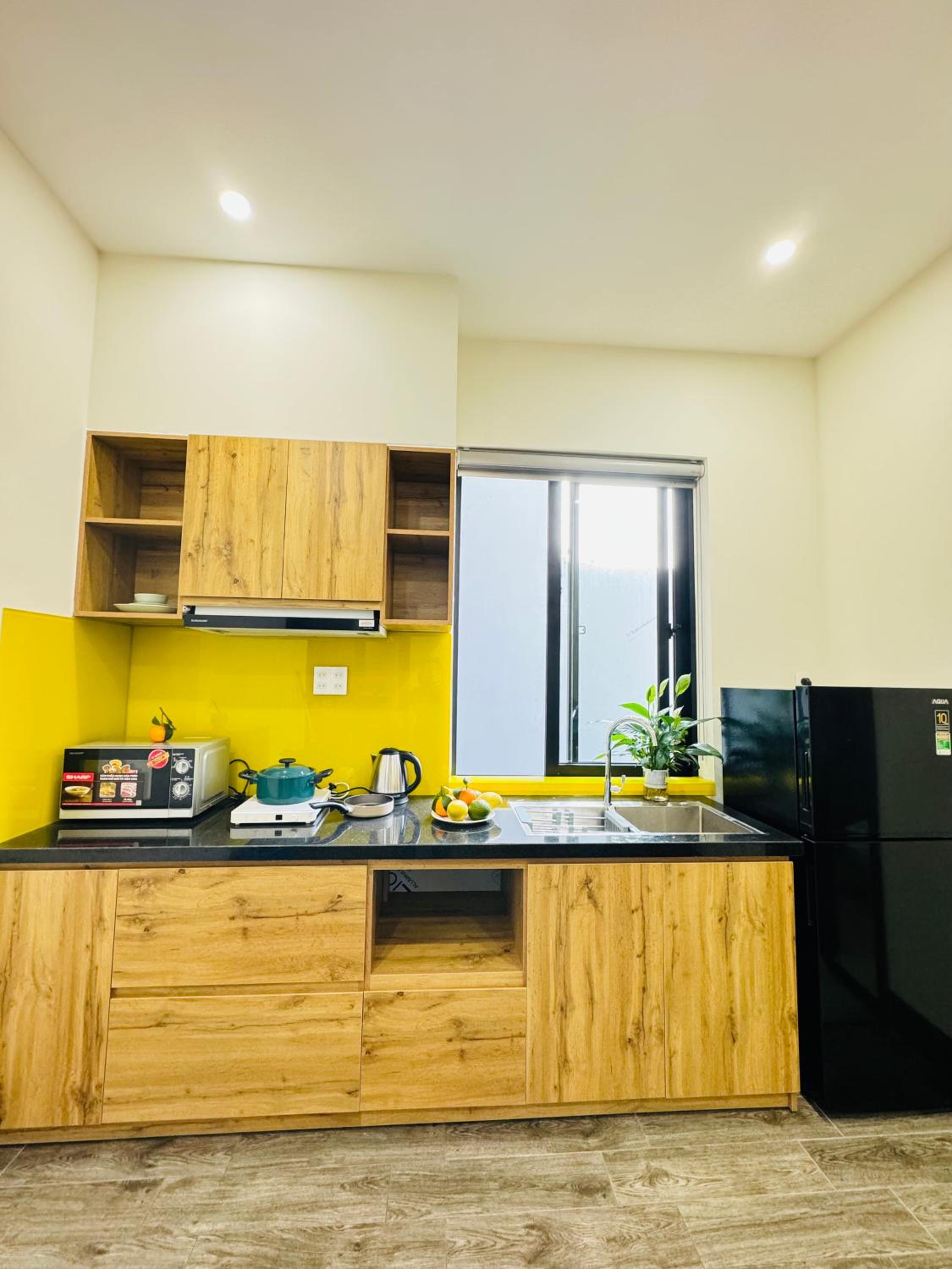 One-Bedroom Apartment - Photo 11