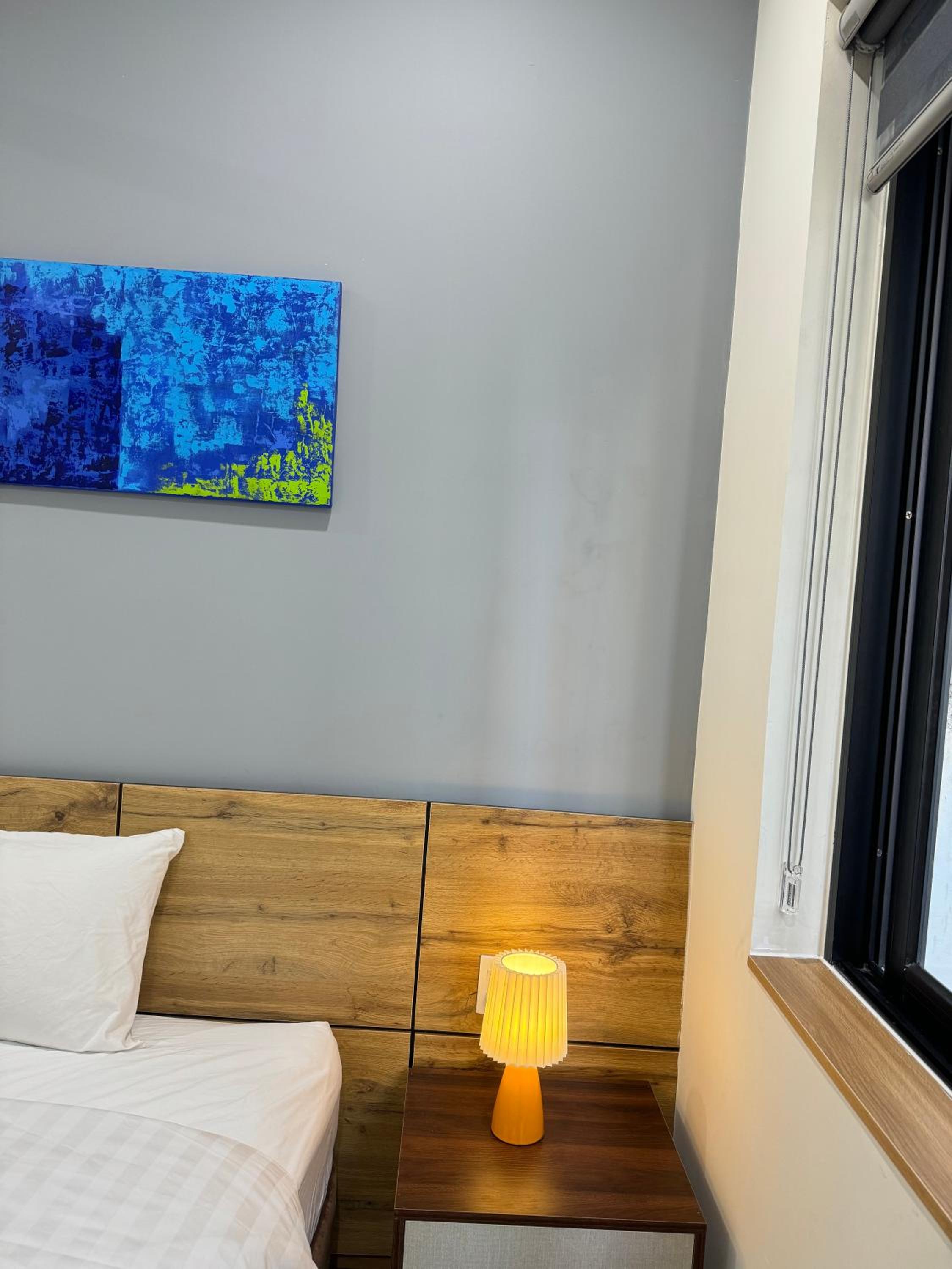 One-Bedroom Apartment - Photo 16