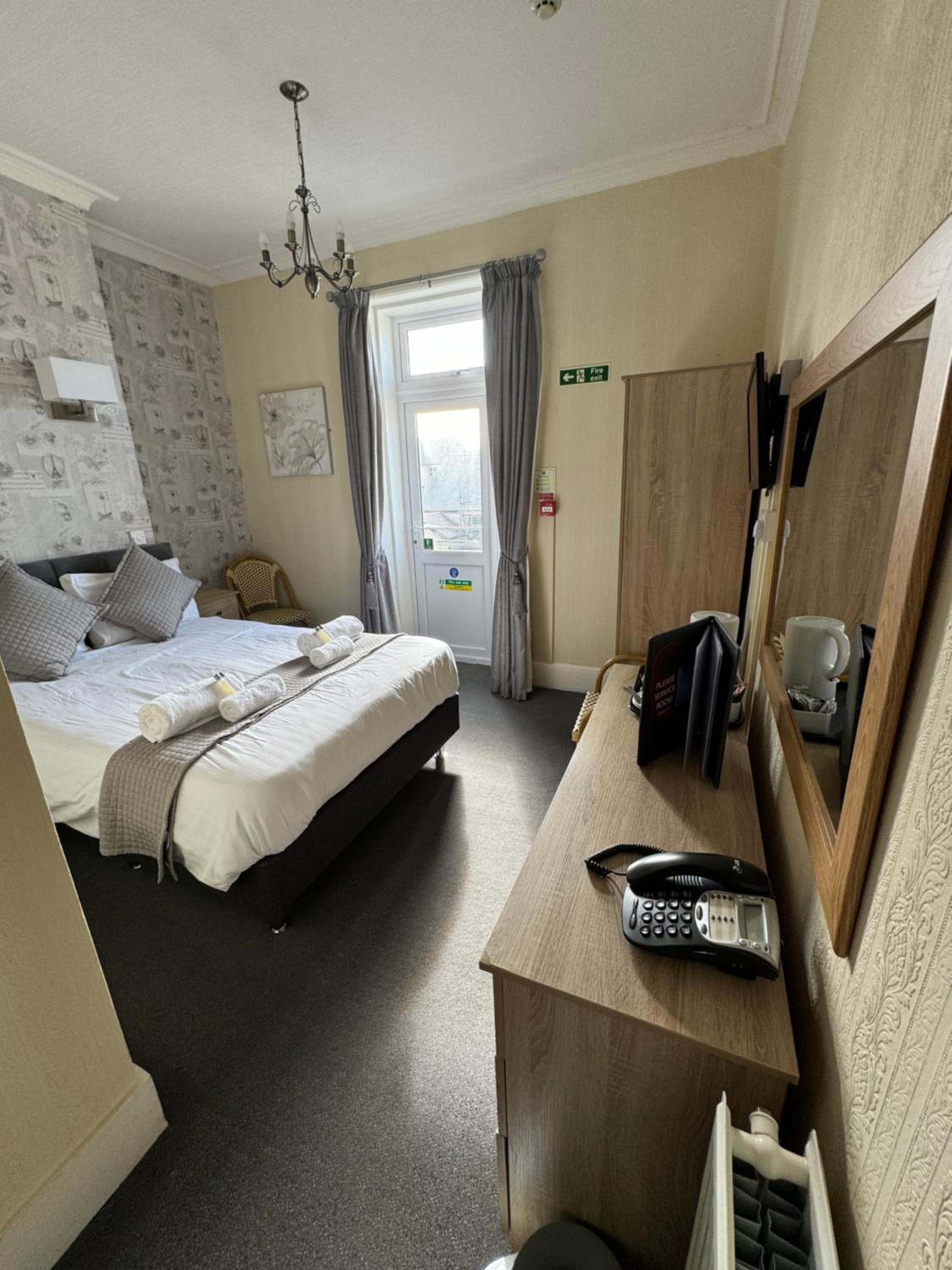 Double Room - Photo 1