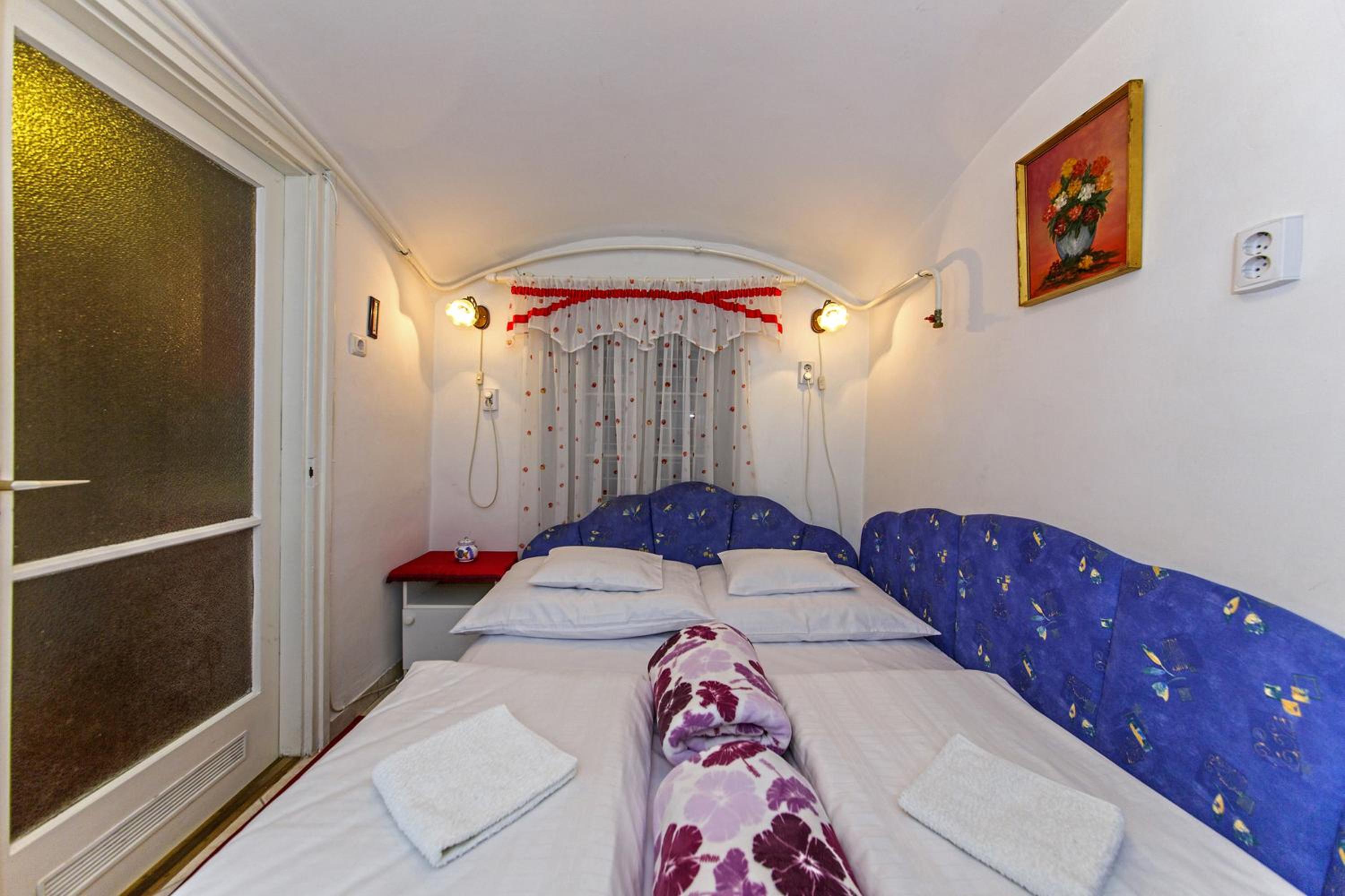 Two-Bedorom Apartment with Balcony - Photo 4