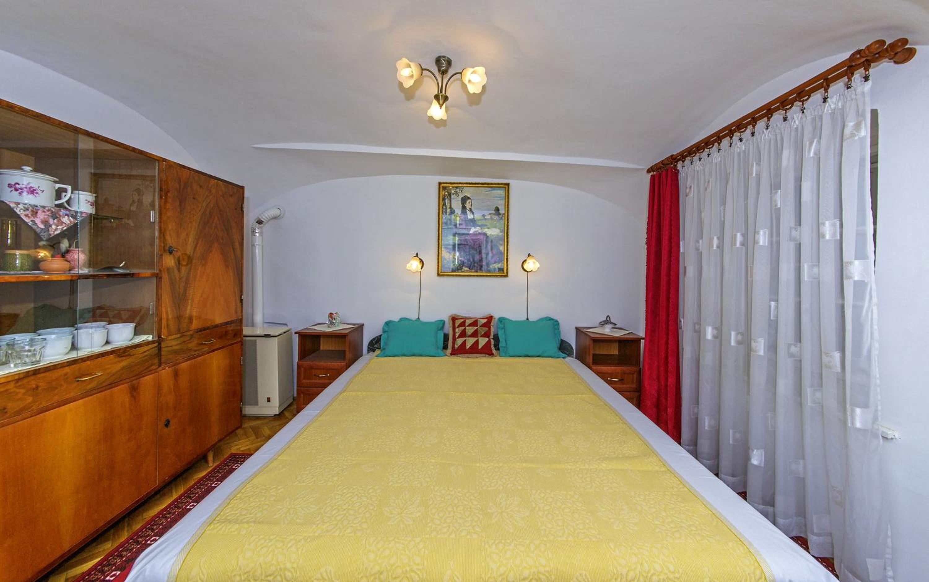 Two-Bedorom Apartment with Balcony - Photo 9