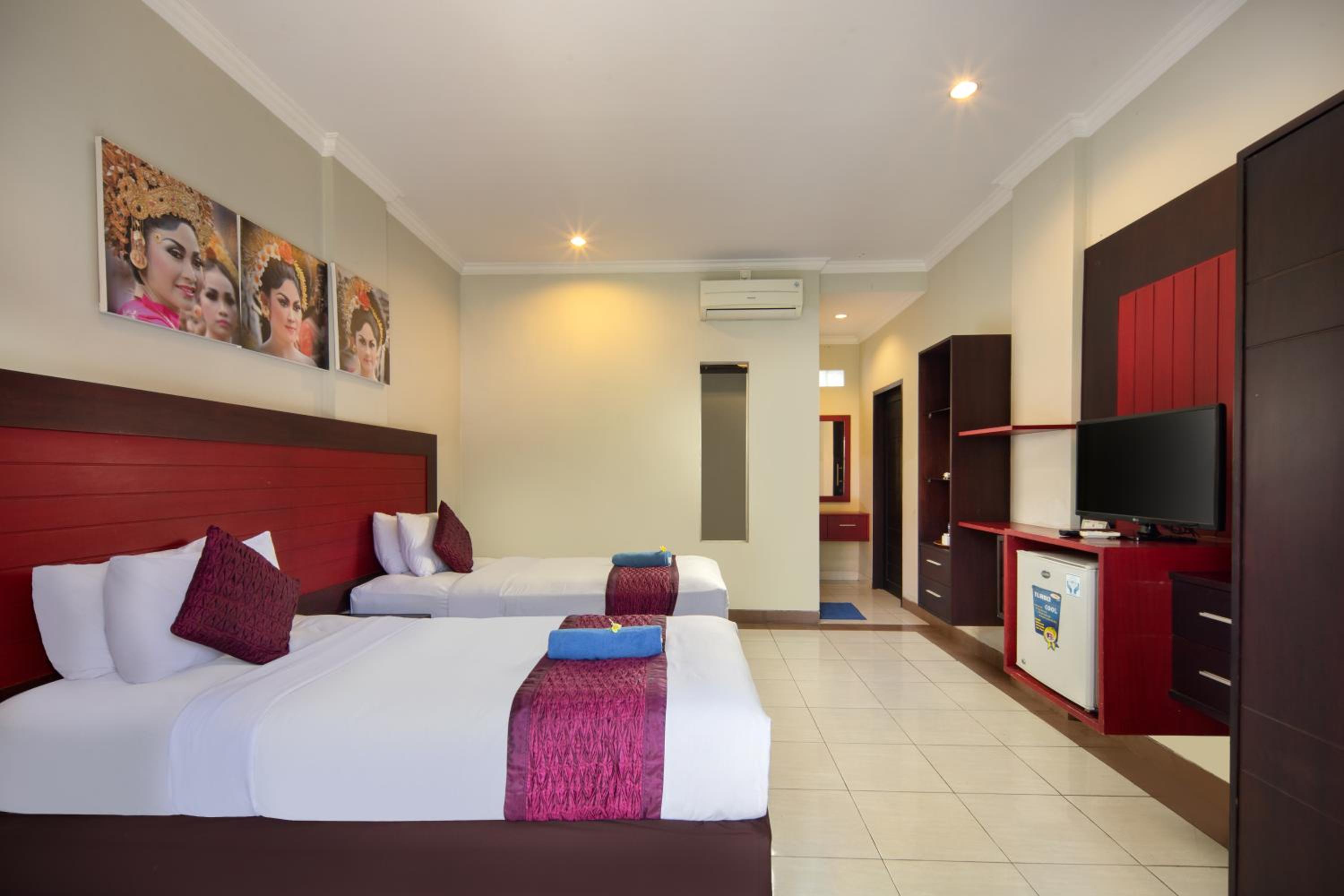 Executive Deluxe Double or Twim Room photo 2