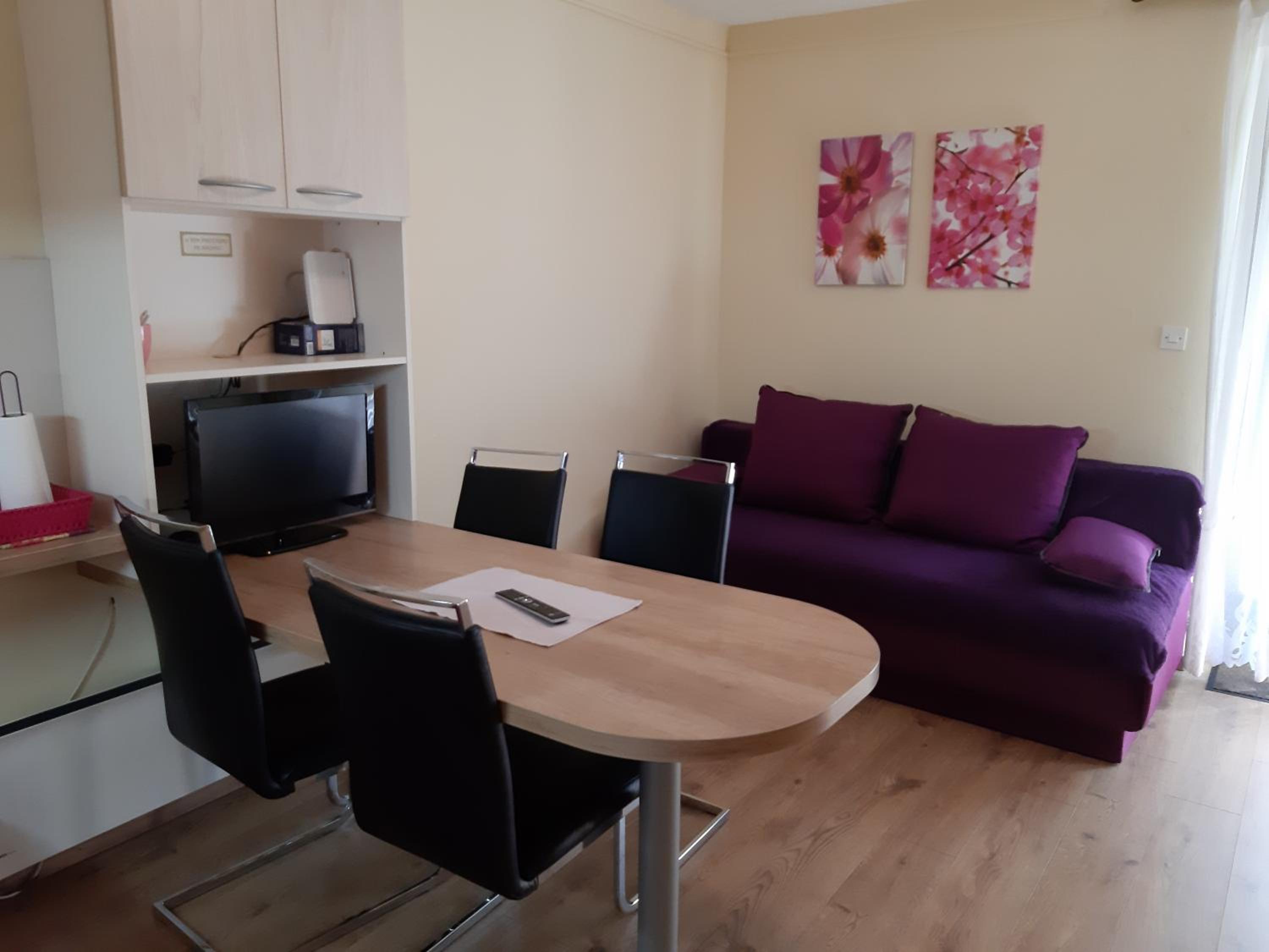 Apartment photo 1