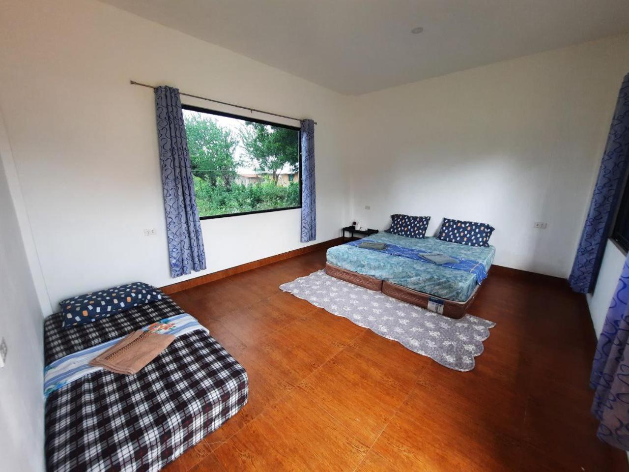 Budget Double Room photo 3
