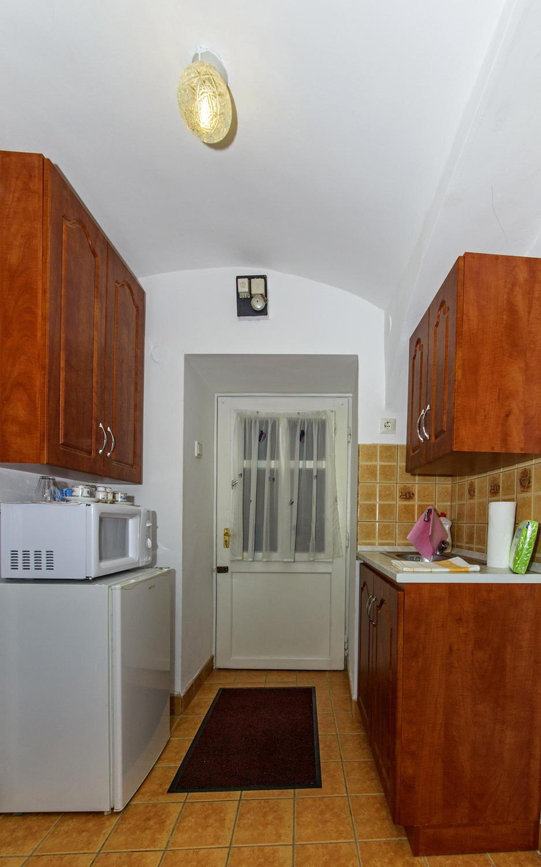 Two-Bedorom Apartment with Balcony - Photo 6