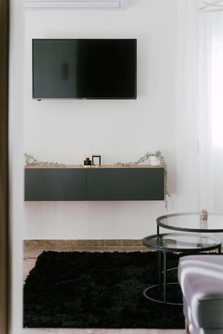 Two-Bedroom Apartment photo 3