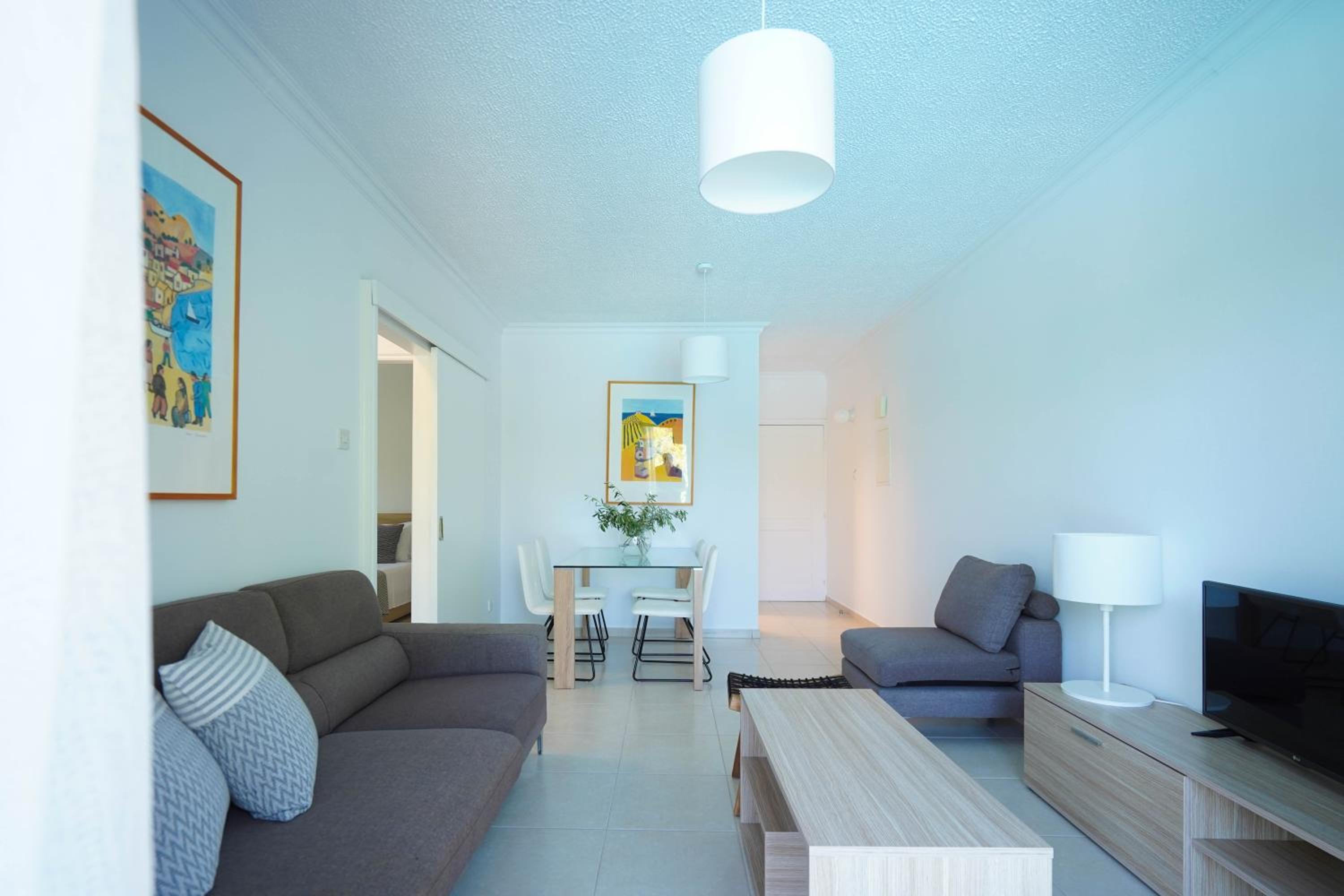 Two-Bedroom Suite - Photo 2