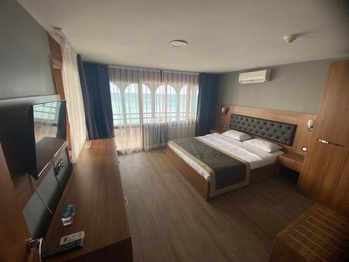 Family Room with Sea View photo 1