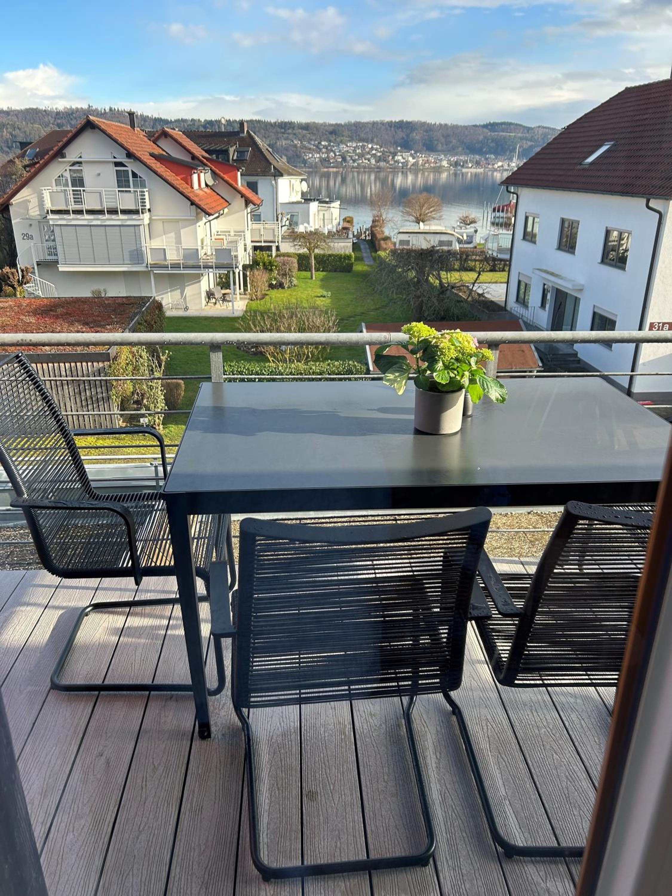 Two-Bedroom Deluxe Apartment with Garden View photo 3