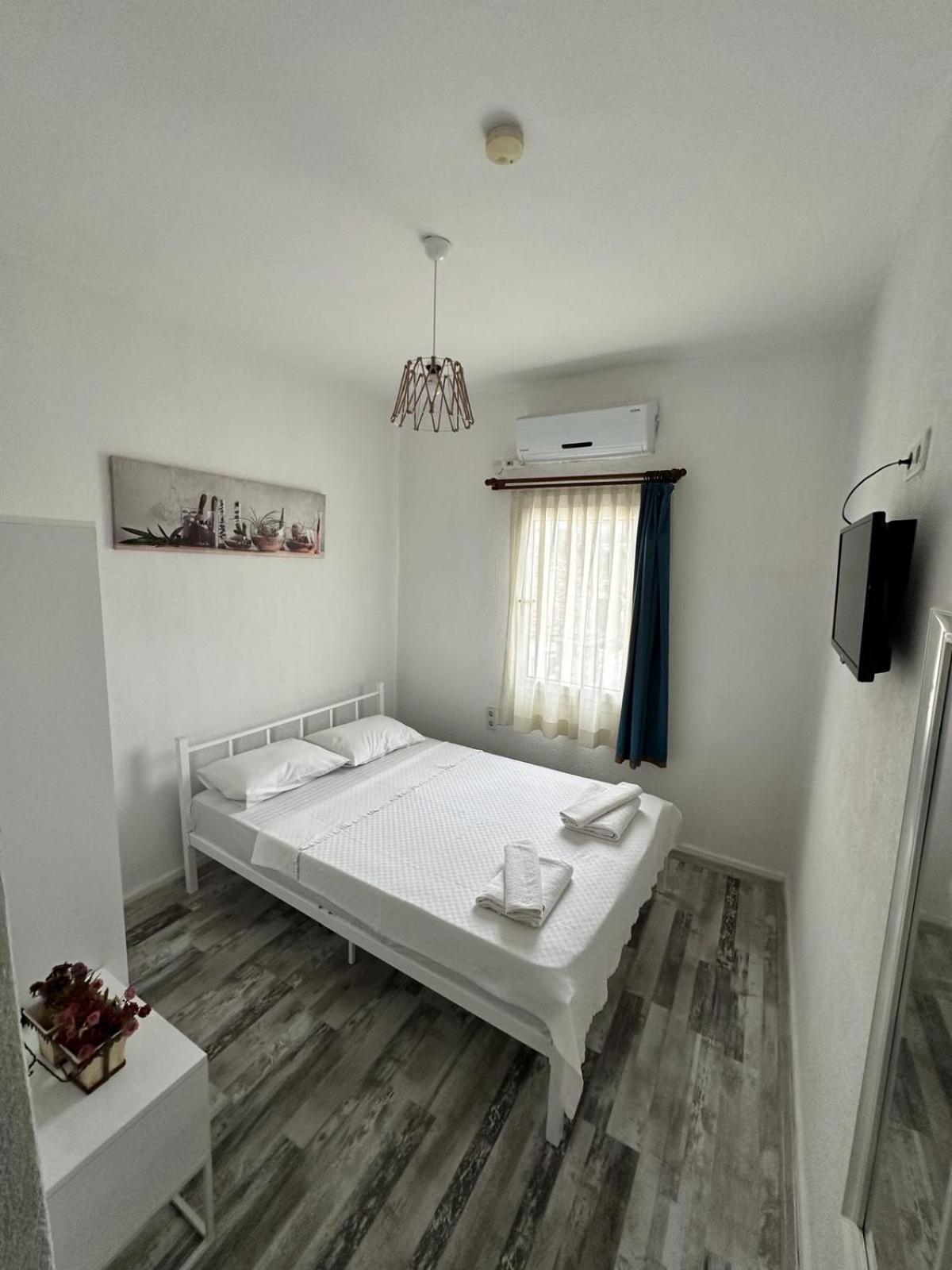 Standard Double Room photo 2