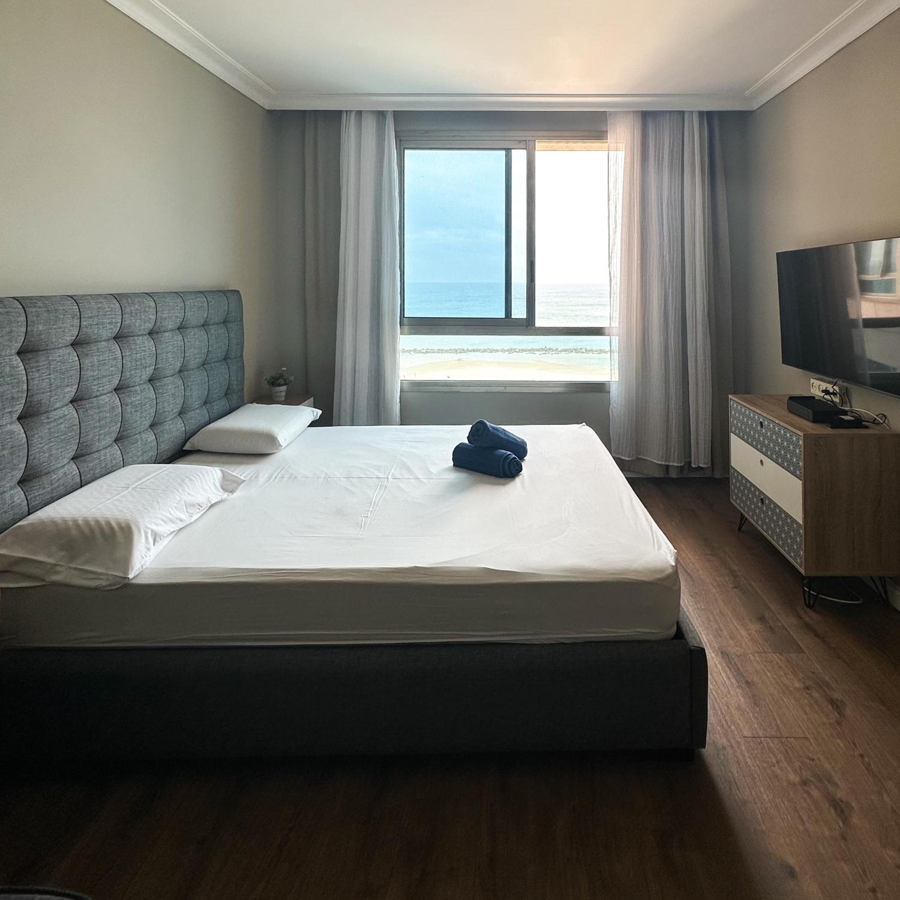 Studio Apartment with Sea View photo 1