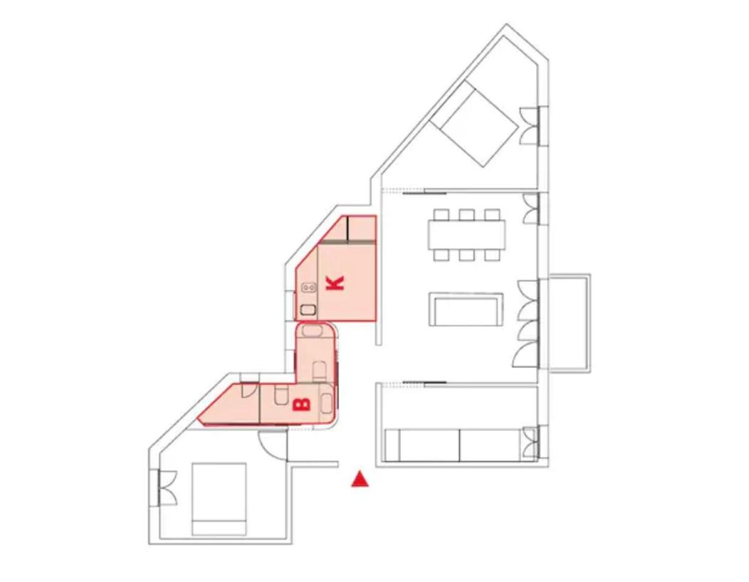 Three-Bedroom Apartment photo 2