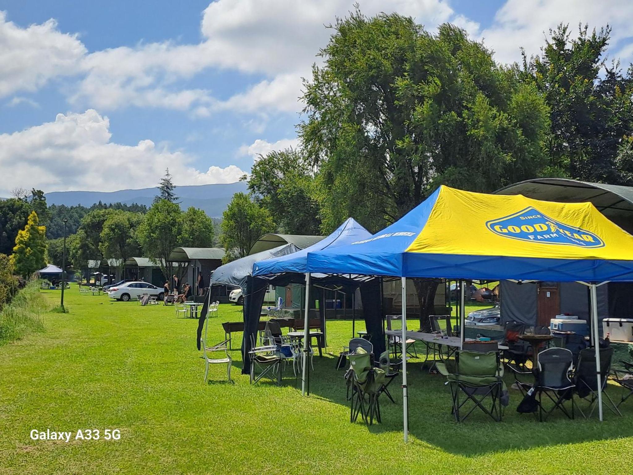 Camping - bring own caravan/tent - Photo 18