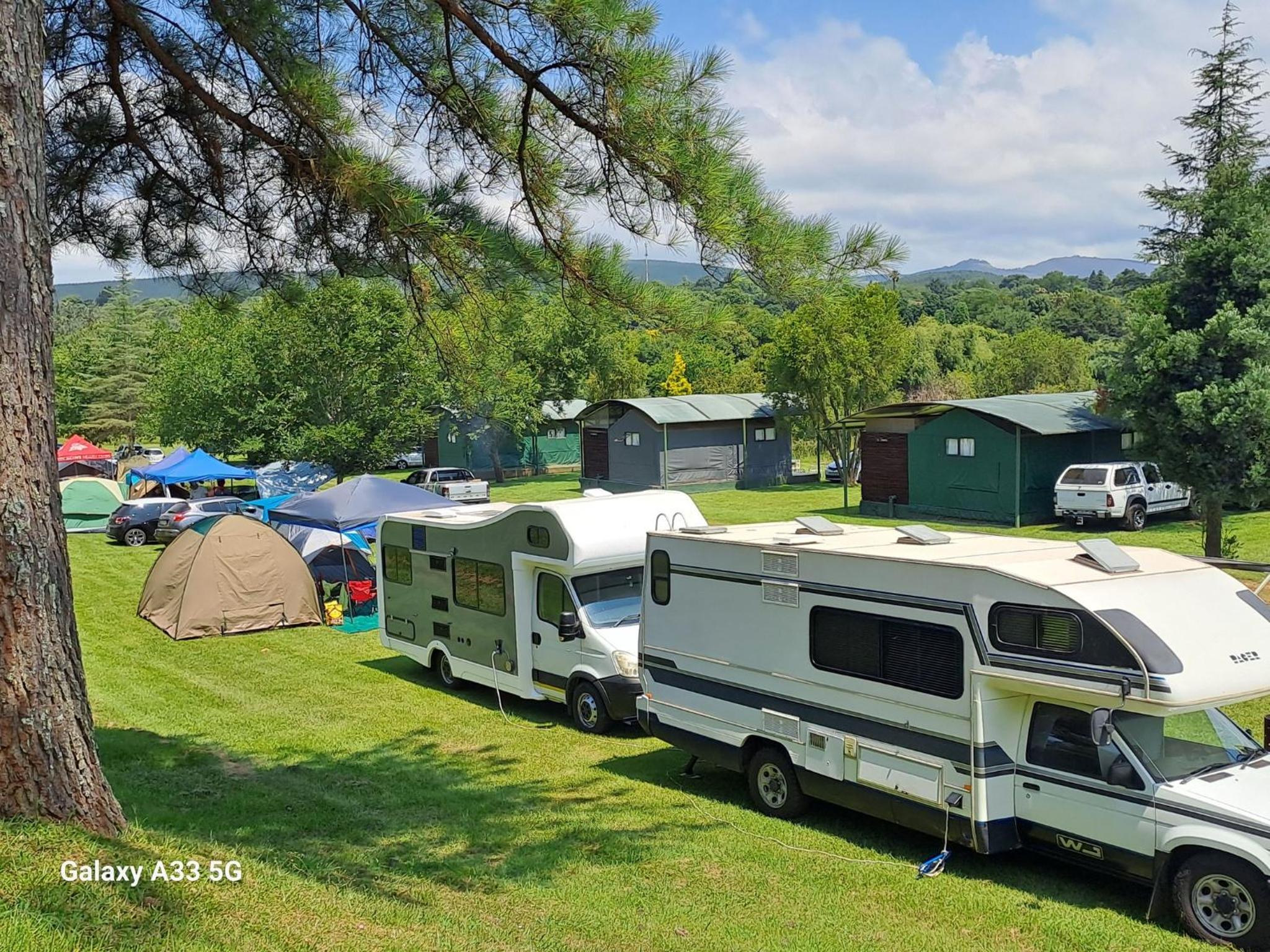Camping - bring own caravan/tent - Photo 14