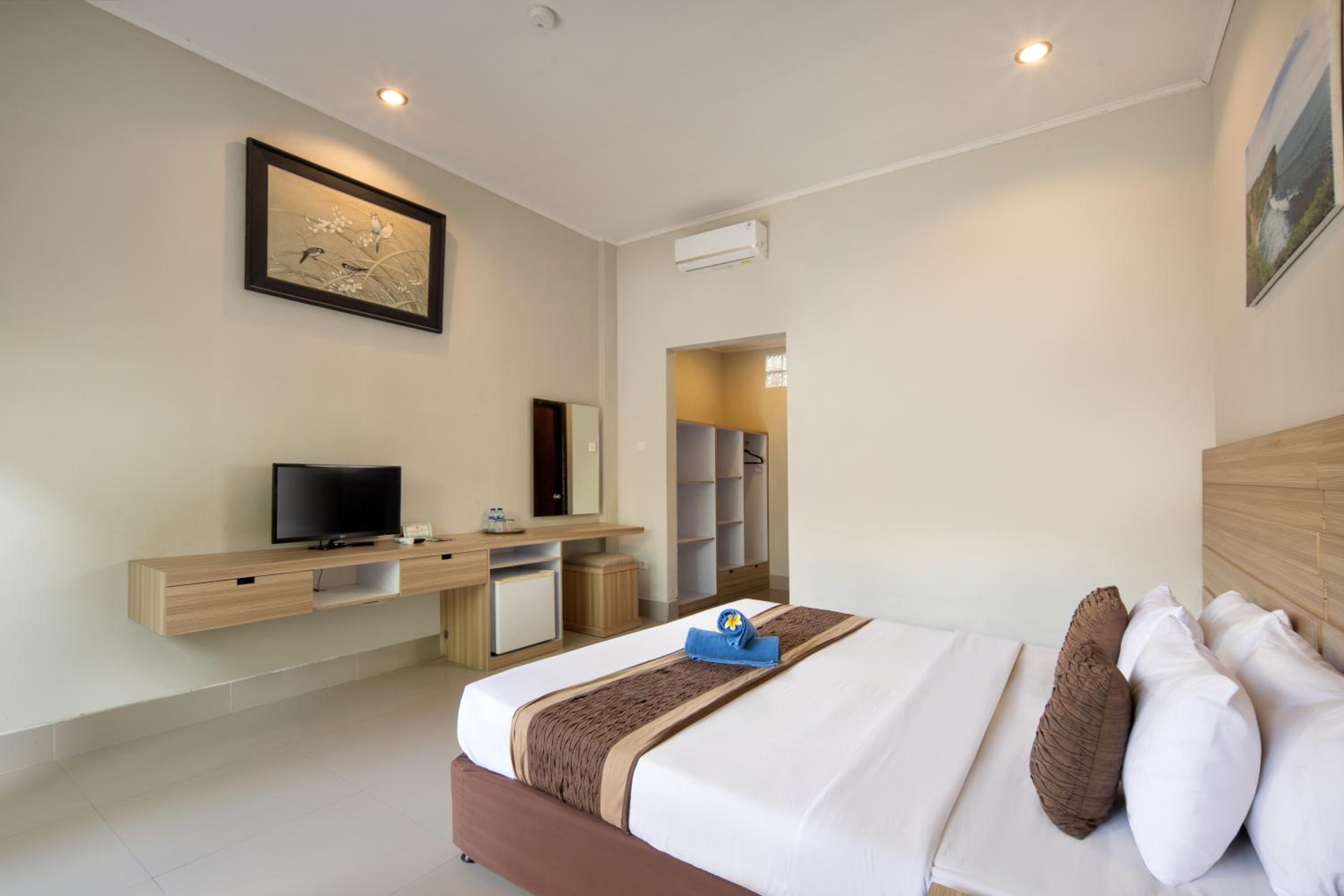 Superior Double or Twin Room - Photo 2