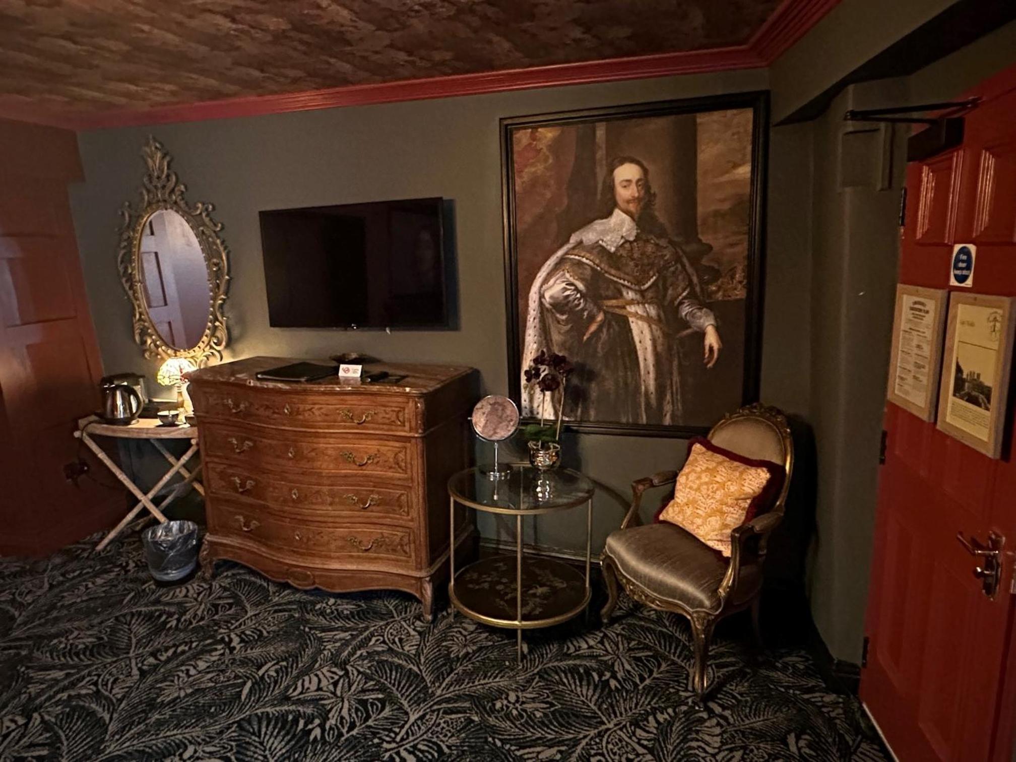 Double Room - Photo 2