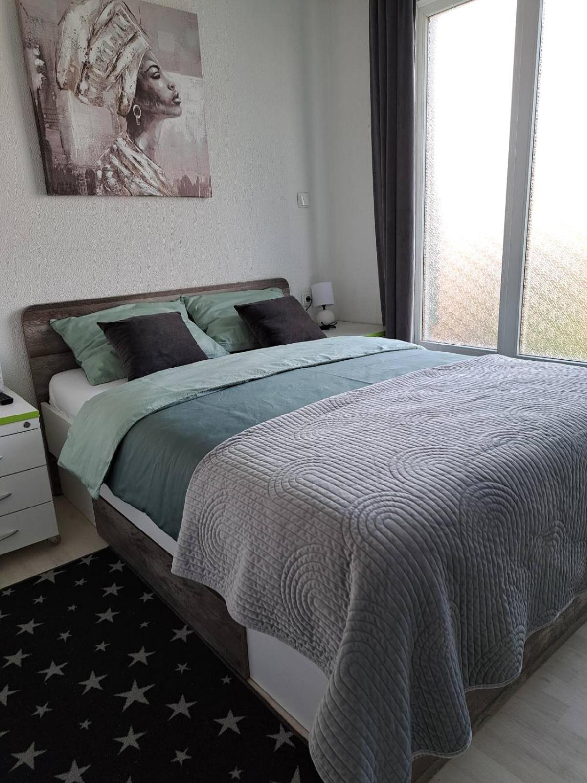 Studio Apartment photo 3