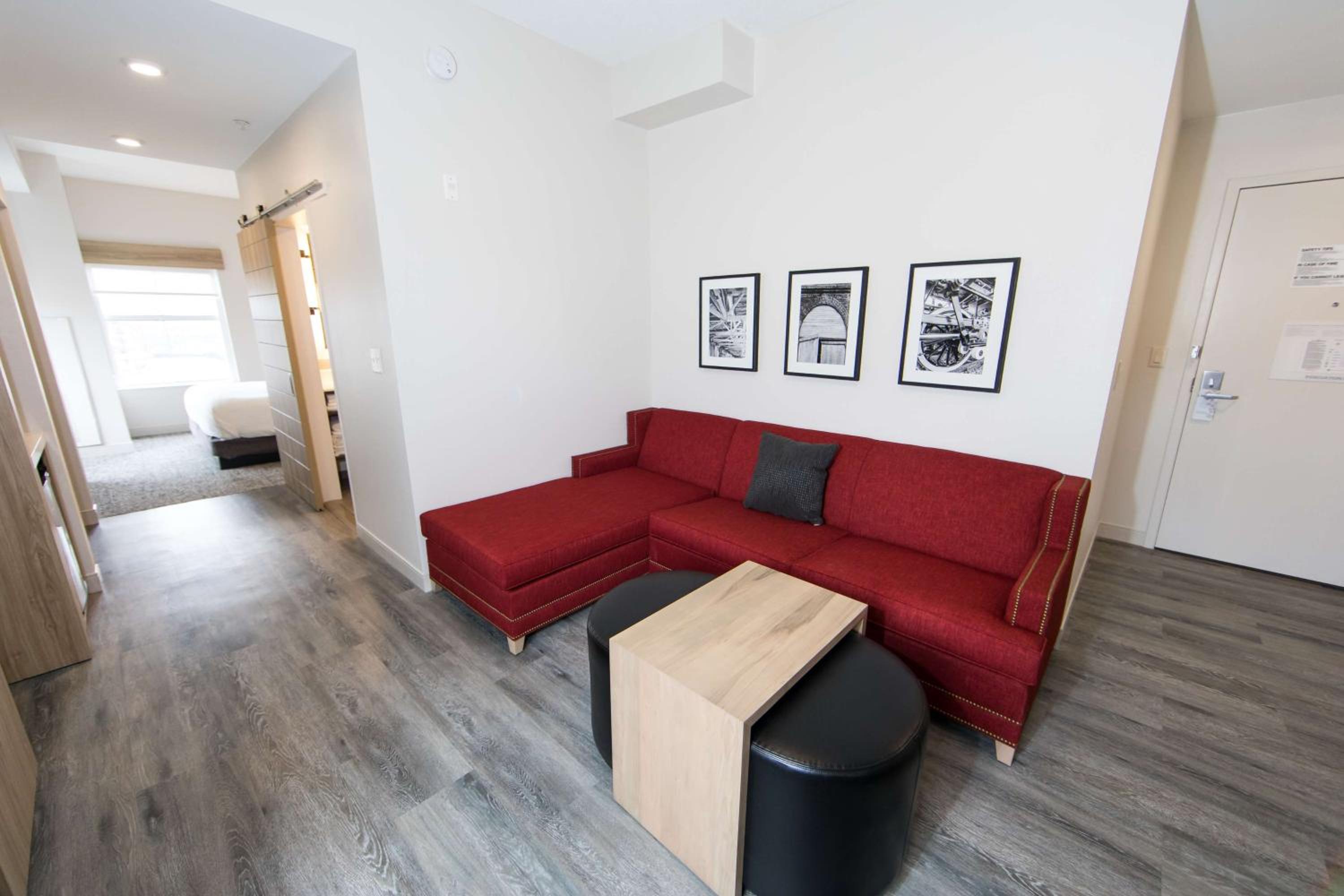 One-Bedroom King Suite with Sofa Bed - Photo 5