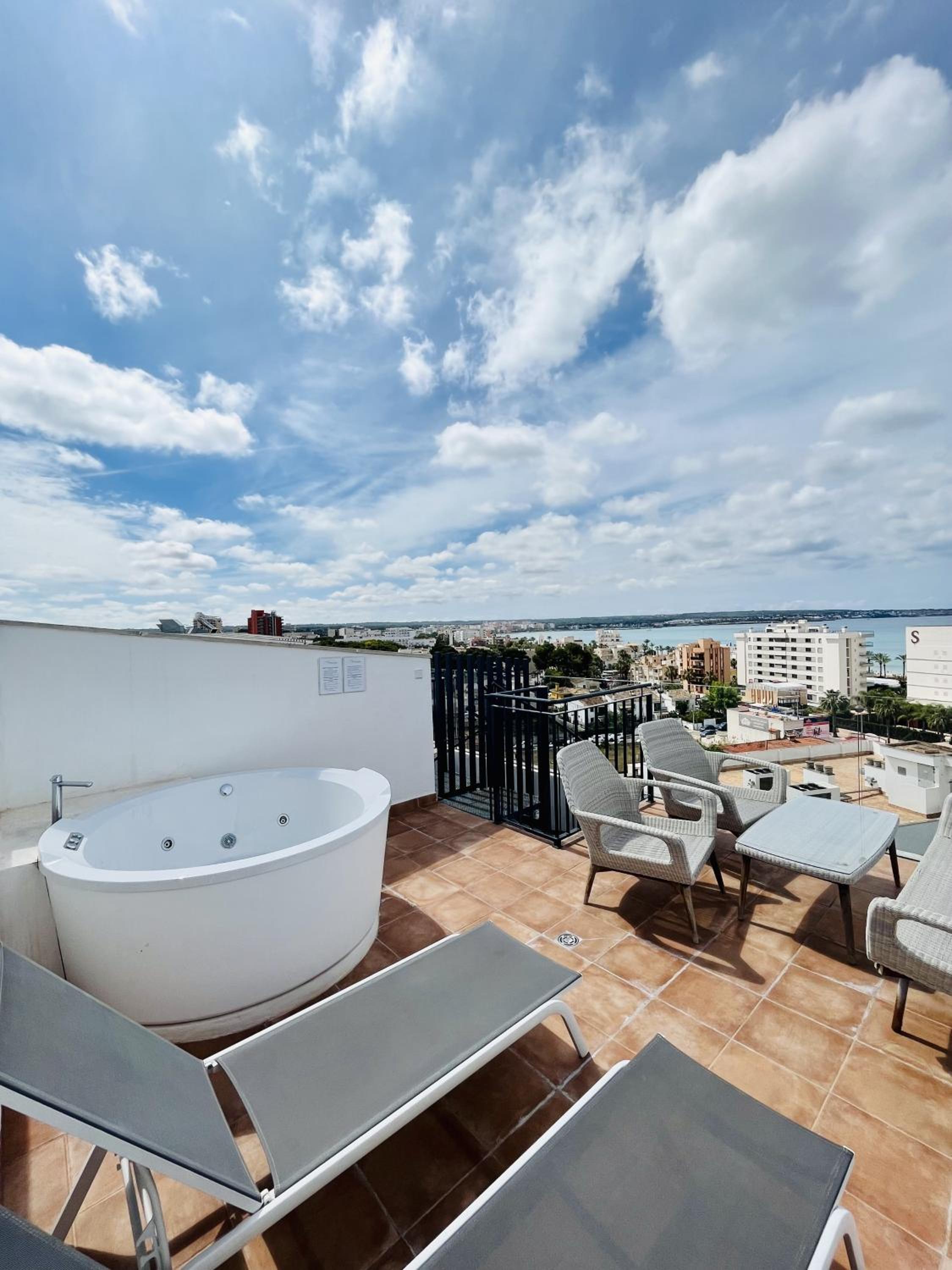 Superior Double Room with Sea View