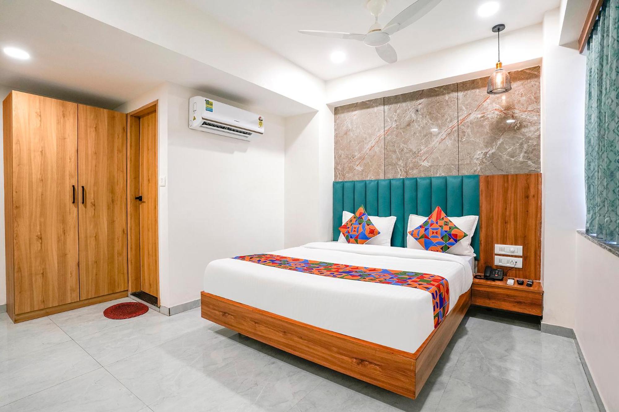 Deluxe Room - Photo 3
