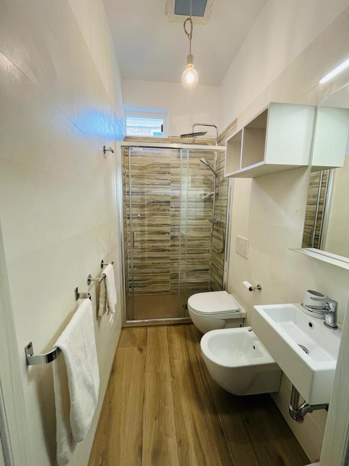 Budget Double Room photo 3