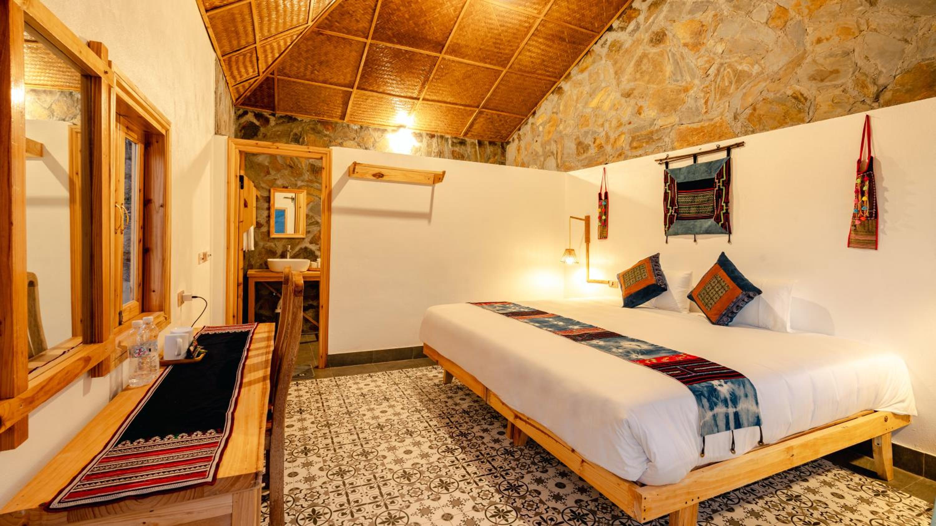 Deluxe Bungalow photo 1
