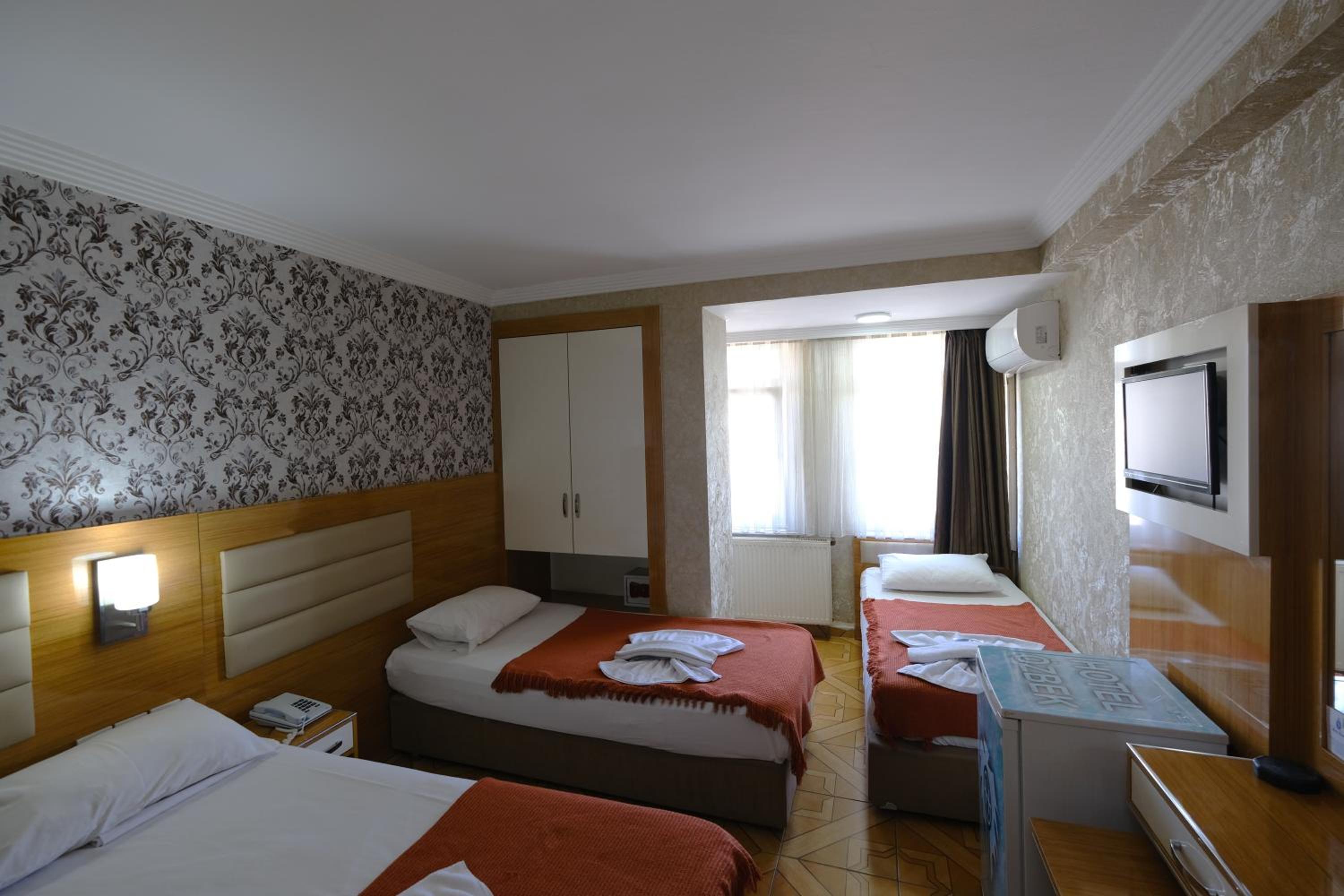 Quadruple Room photo 1