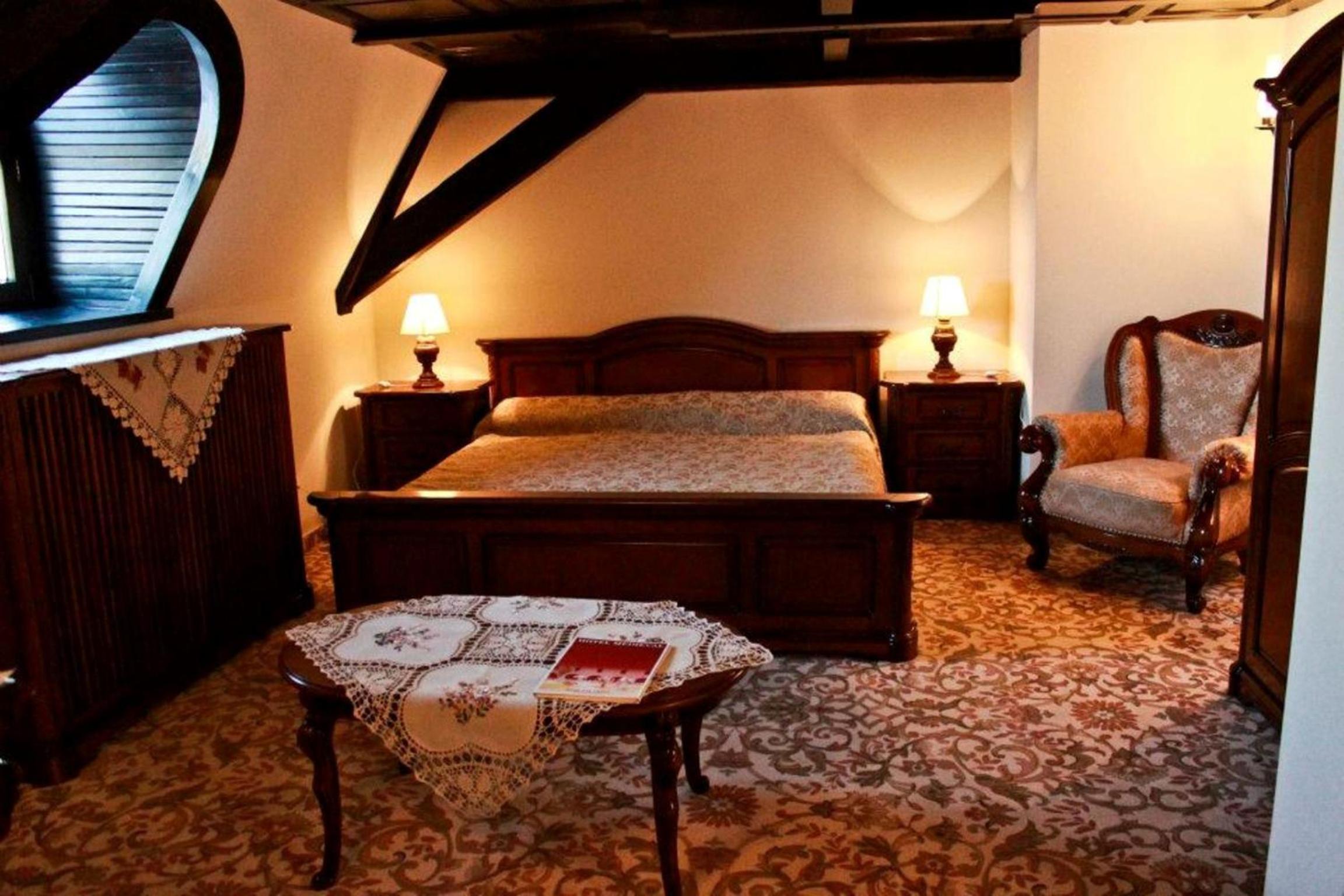 Attic Double Room - Photo 1