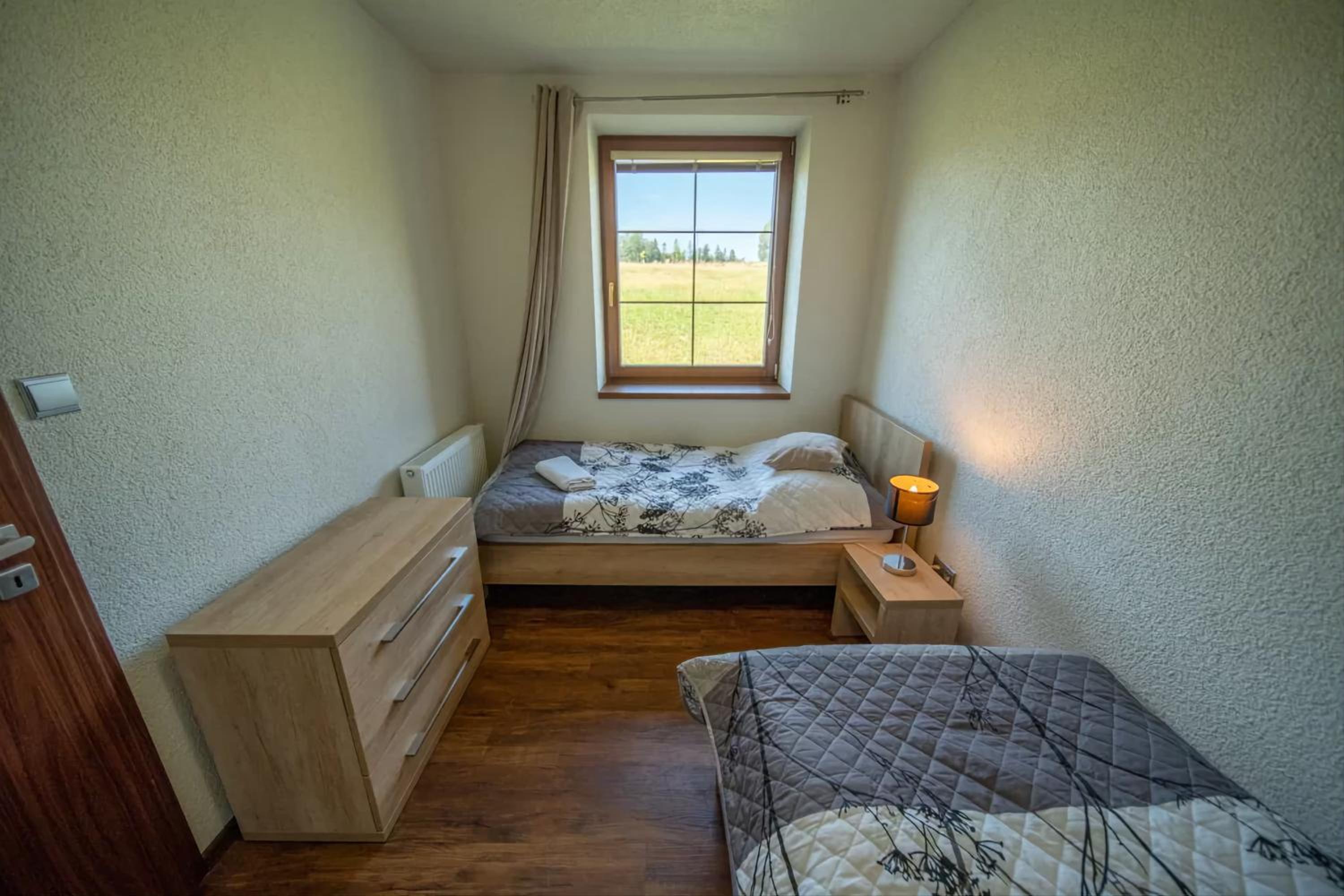 Suite - Photo 12