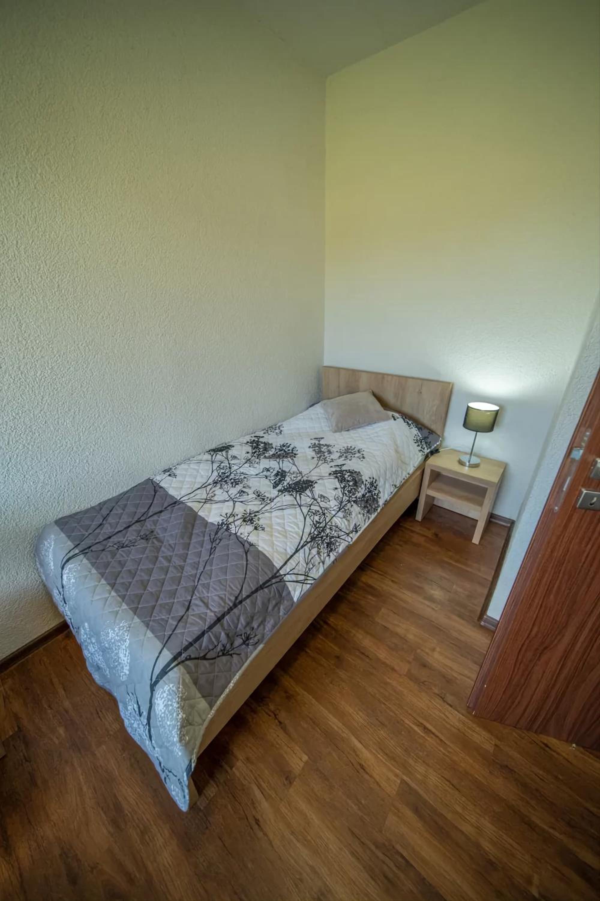 Suite - Photo 13