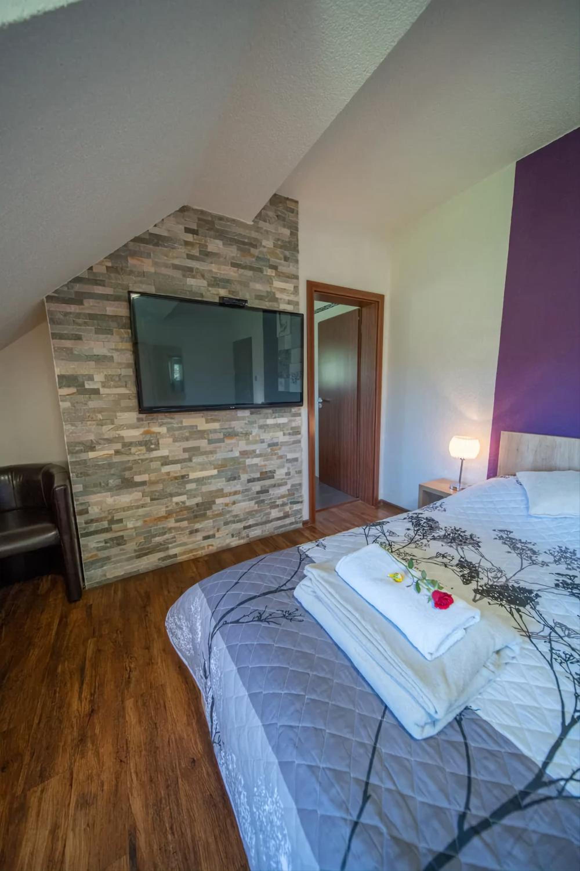Deluxe Double Room - Photo 5