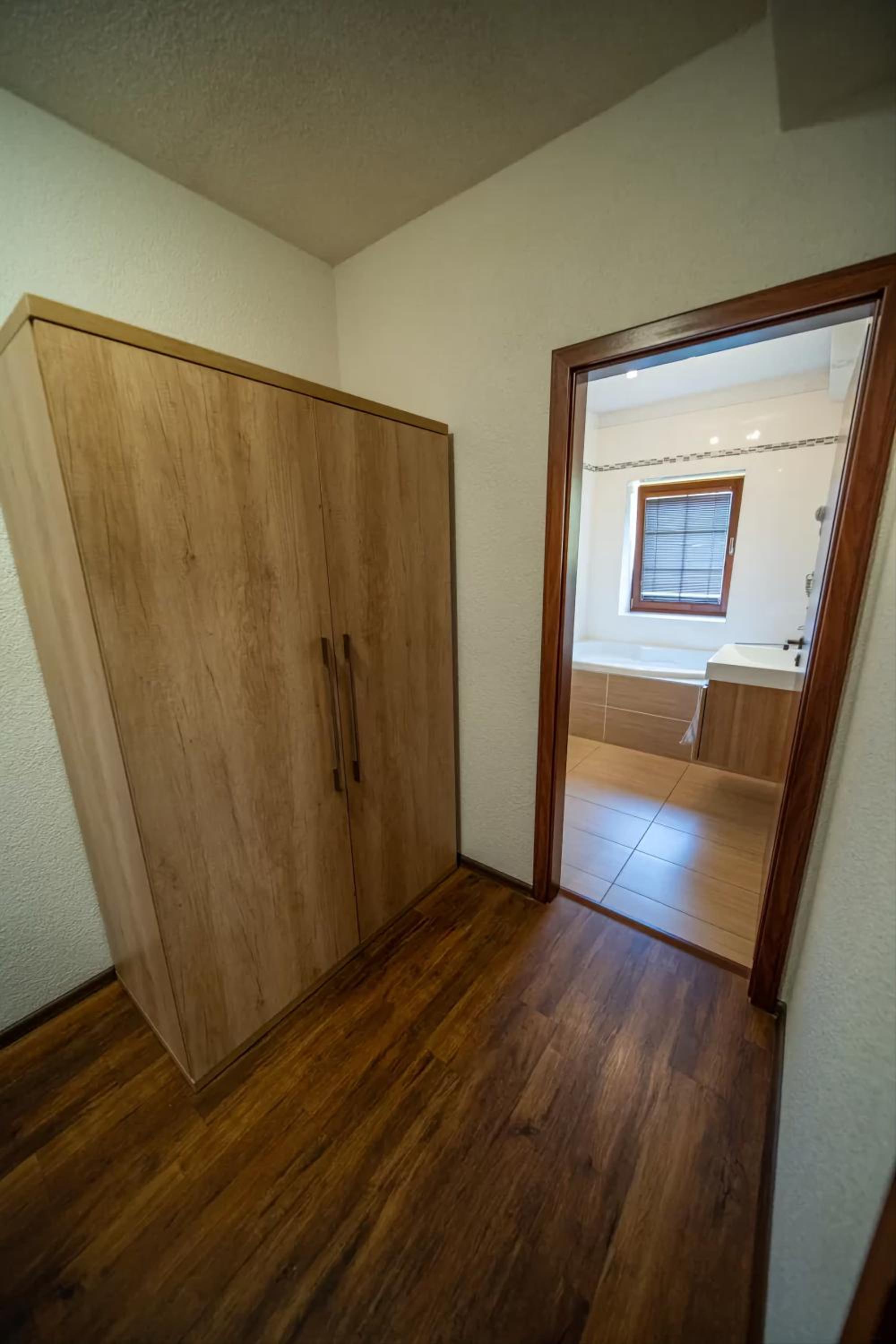 Triple Room - Photo 7