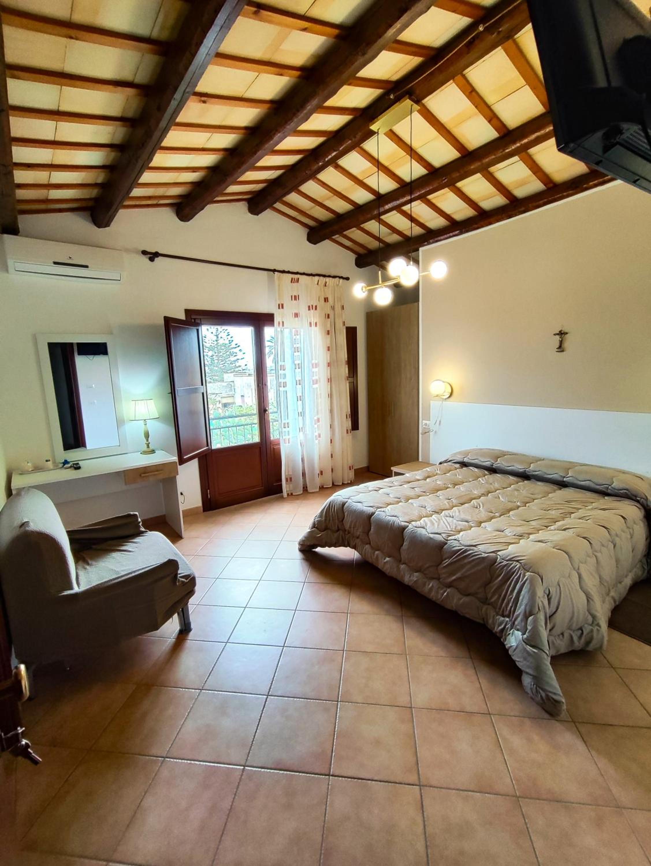 Double or Twin Room with View photo 1
