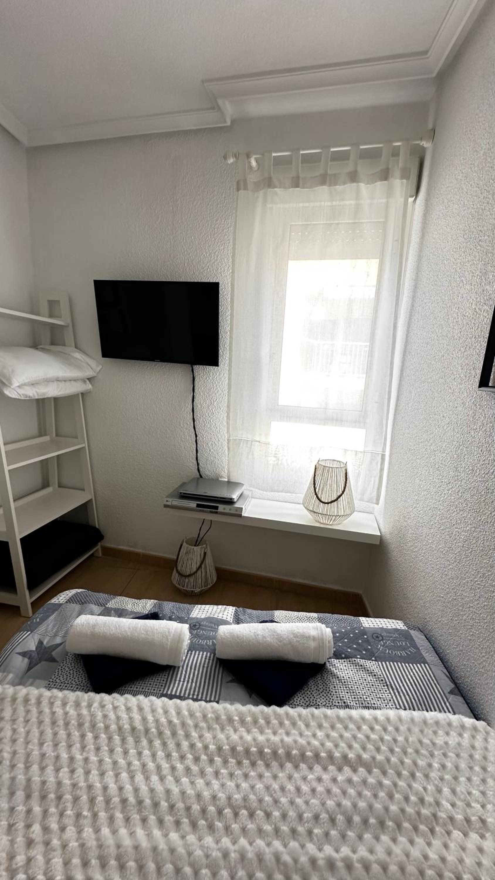 Three-Bedroom Apartment photo 3