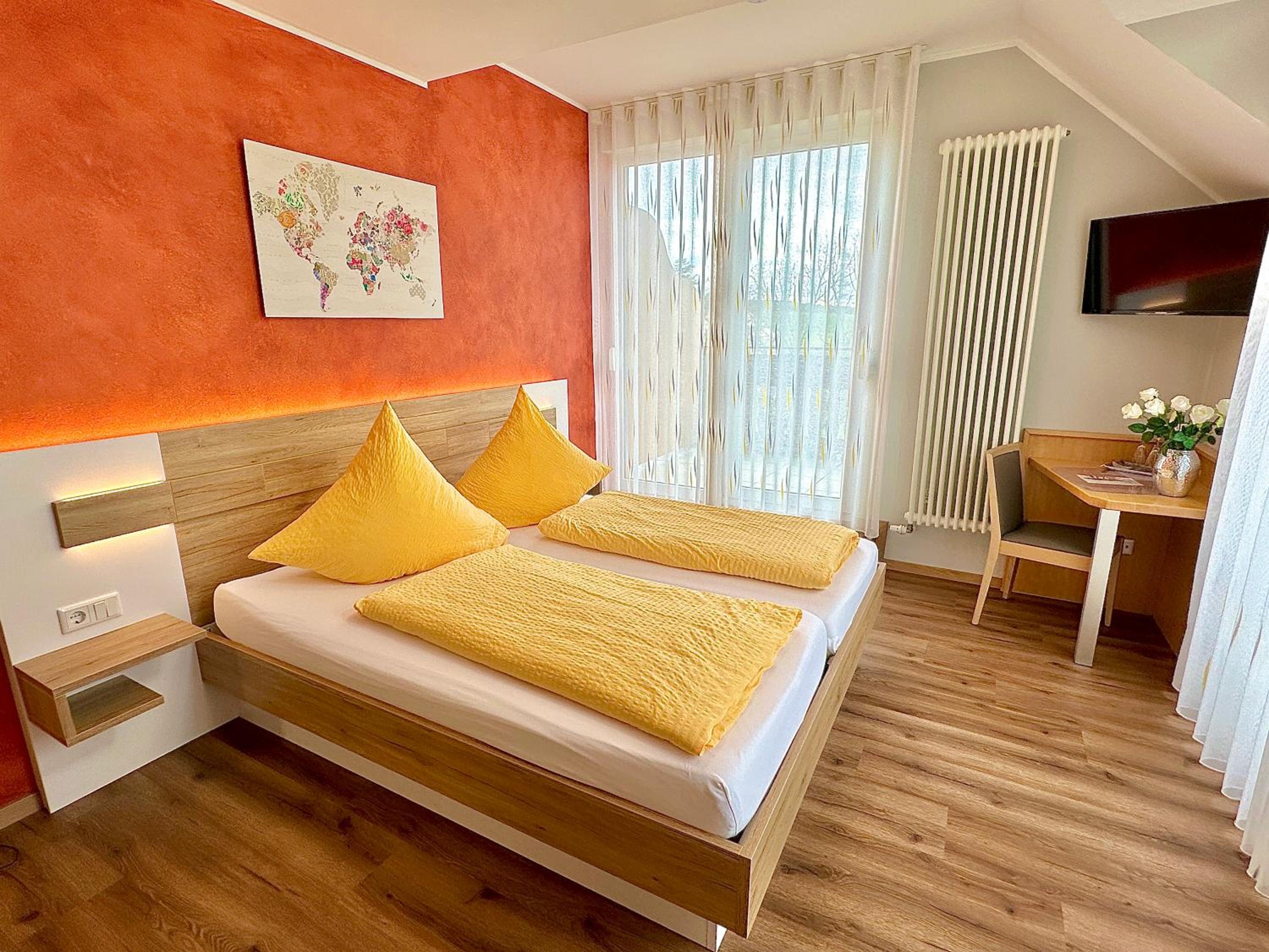 Double Room with Balcony photo 2
