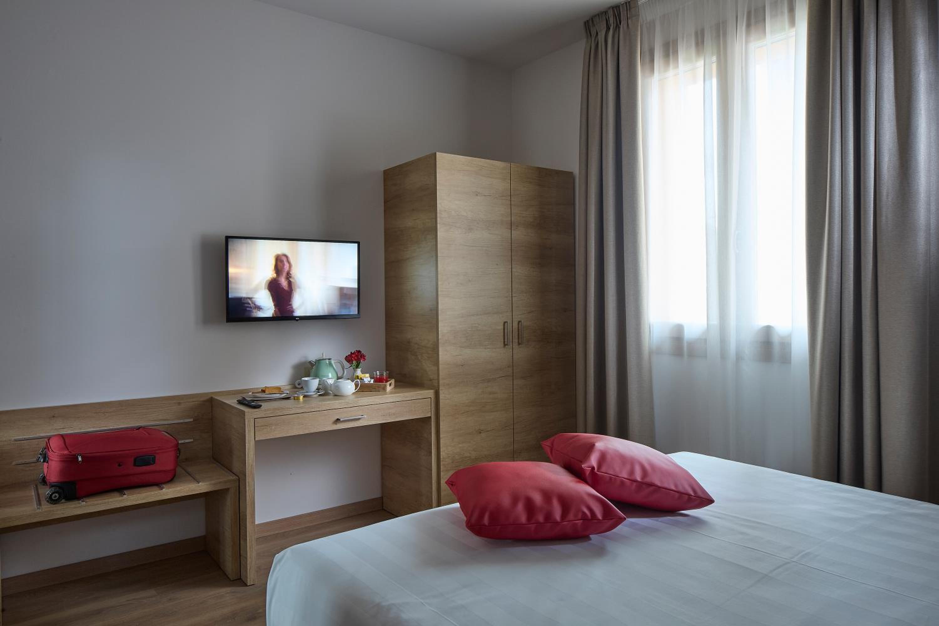 Deluxe Double Room photo 2