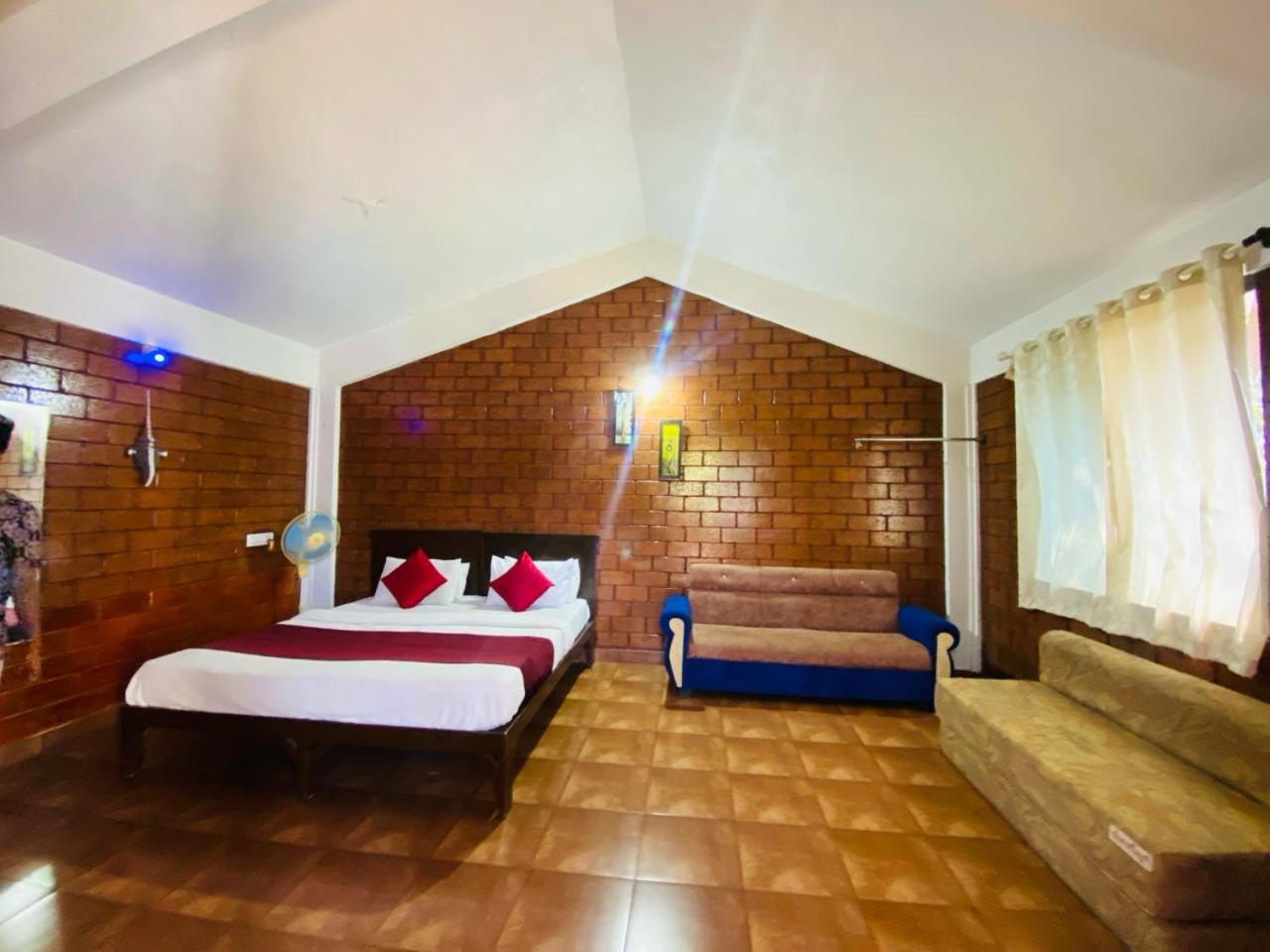 Double Room With Balcony
