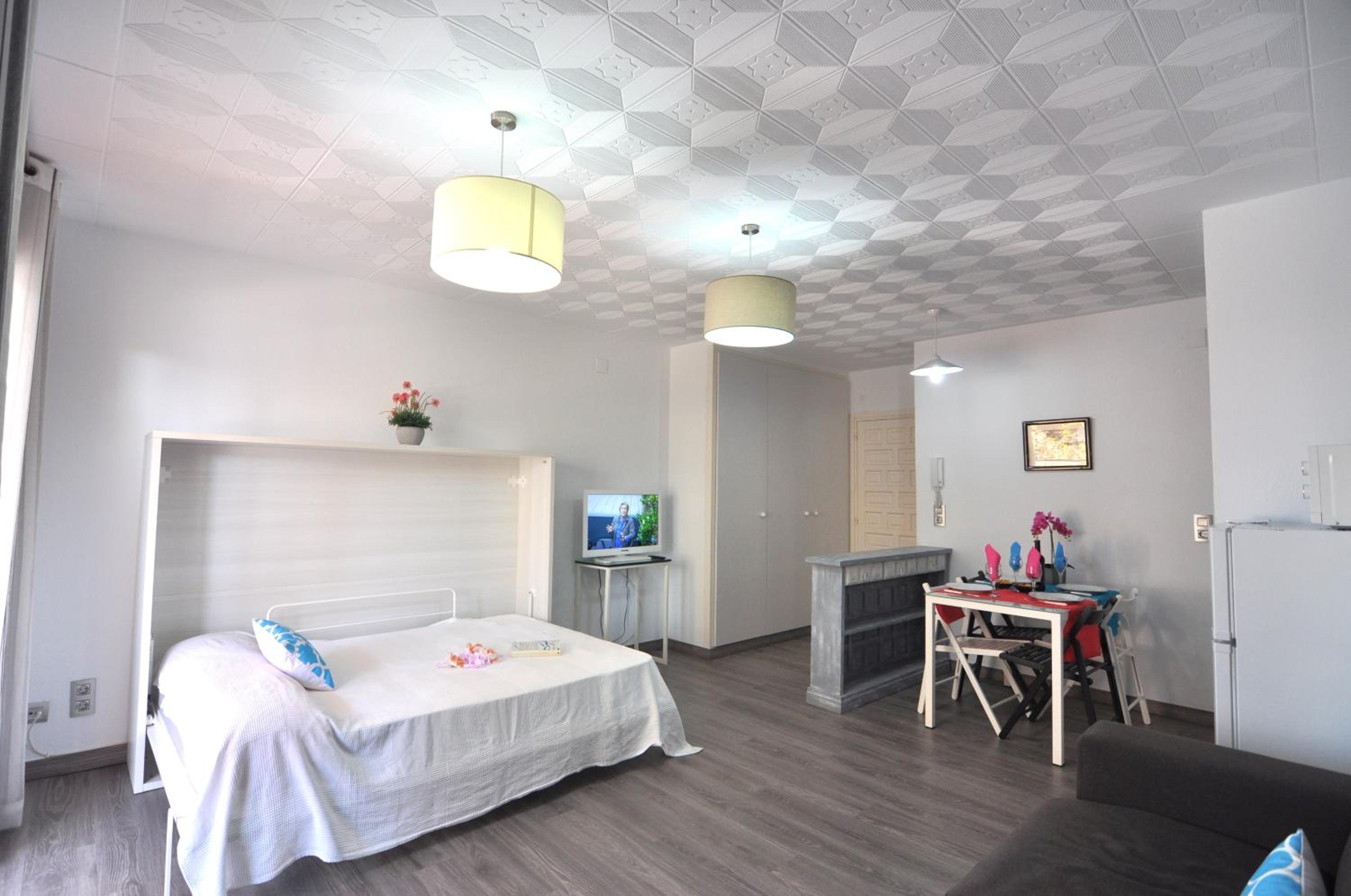 Estudio con terraza