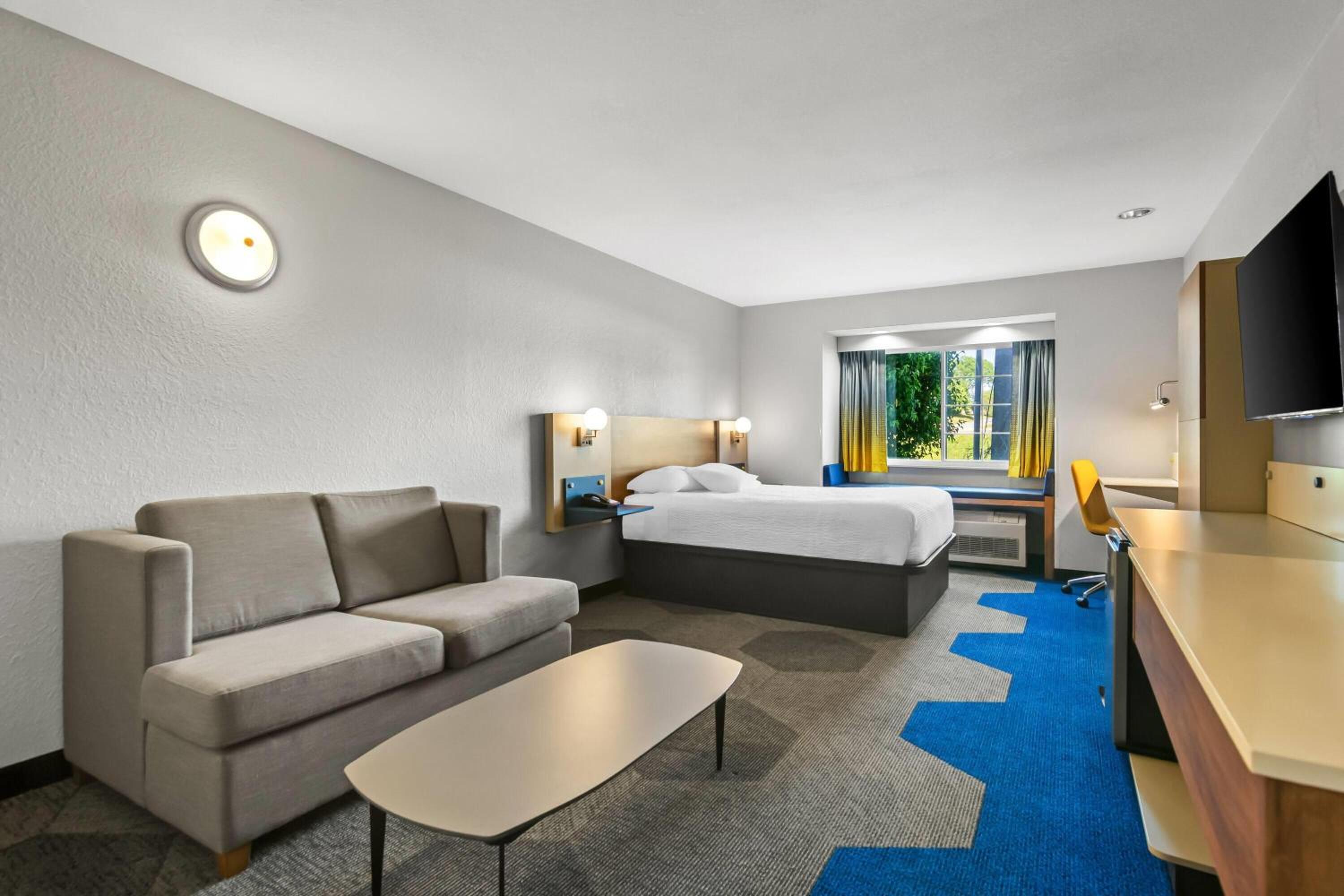 Microtel Inn & Suites by Wyndham Joplin, 사진 2